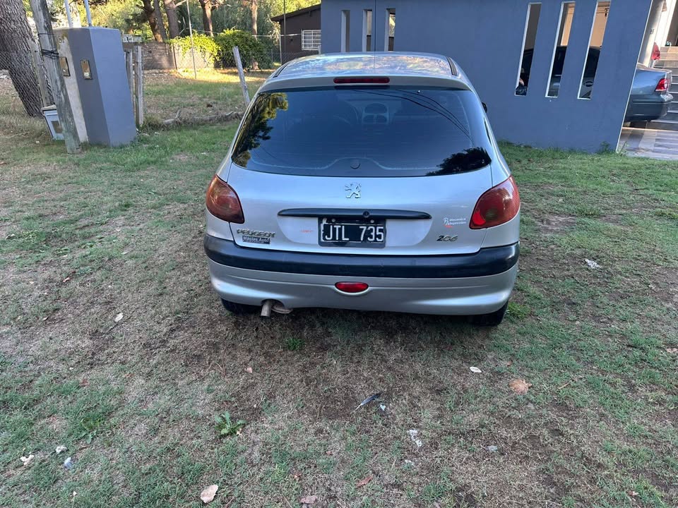 Peugeot 206 gallery 6