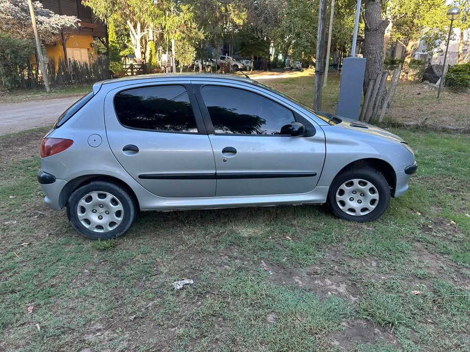 Peugeot 206 gallery 7