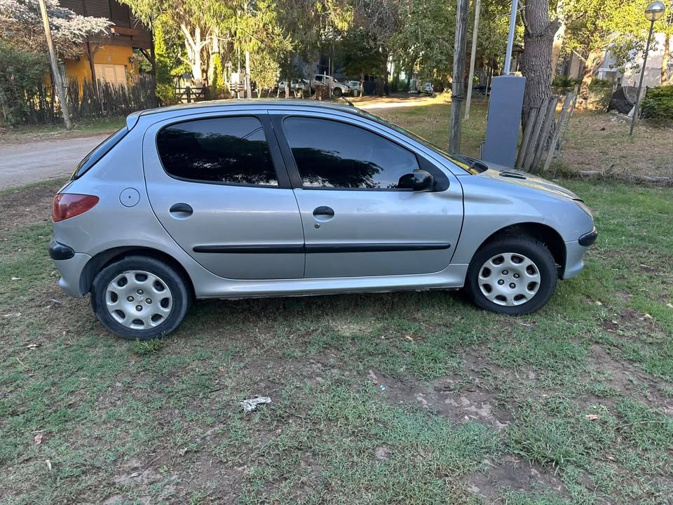 Peugeot 206 gallery 9
