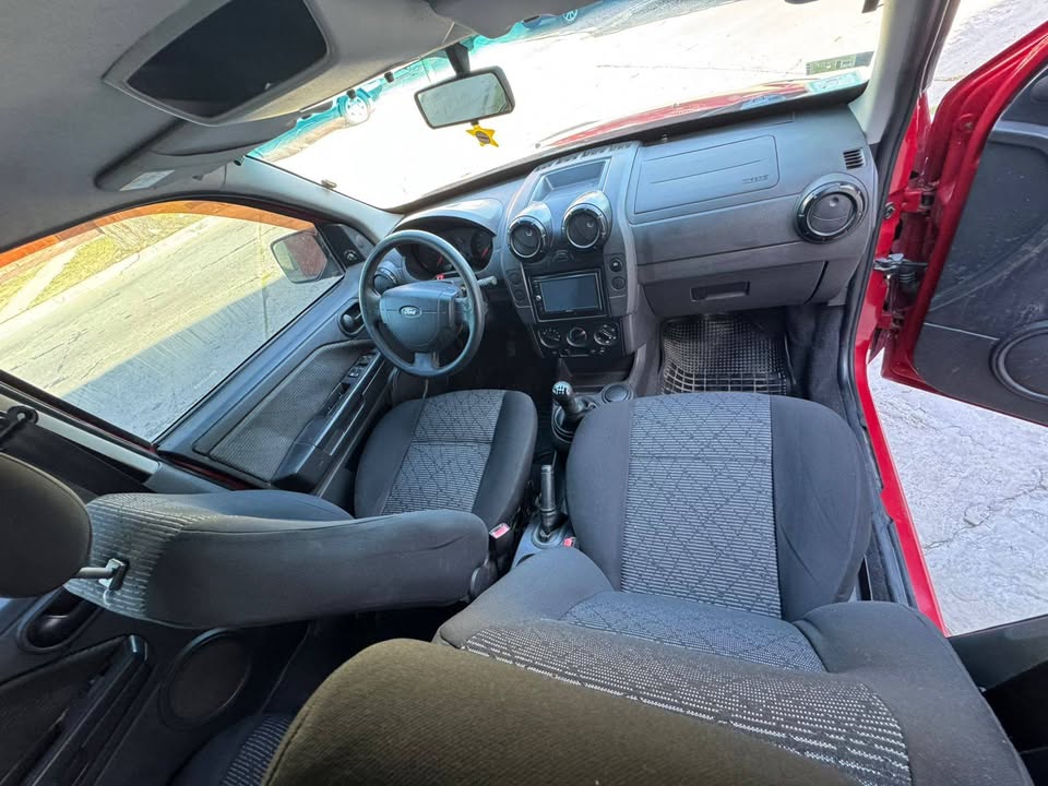 Ford Eco Sport gallery 2