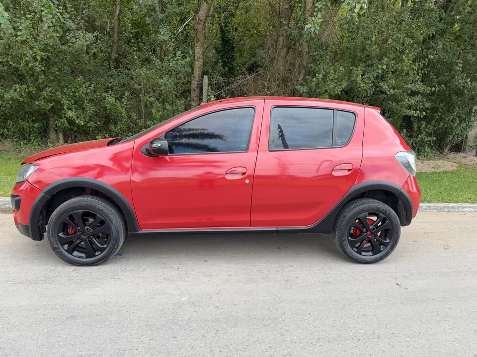 Renault Sandero gallery 4