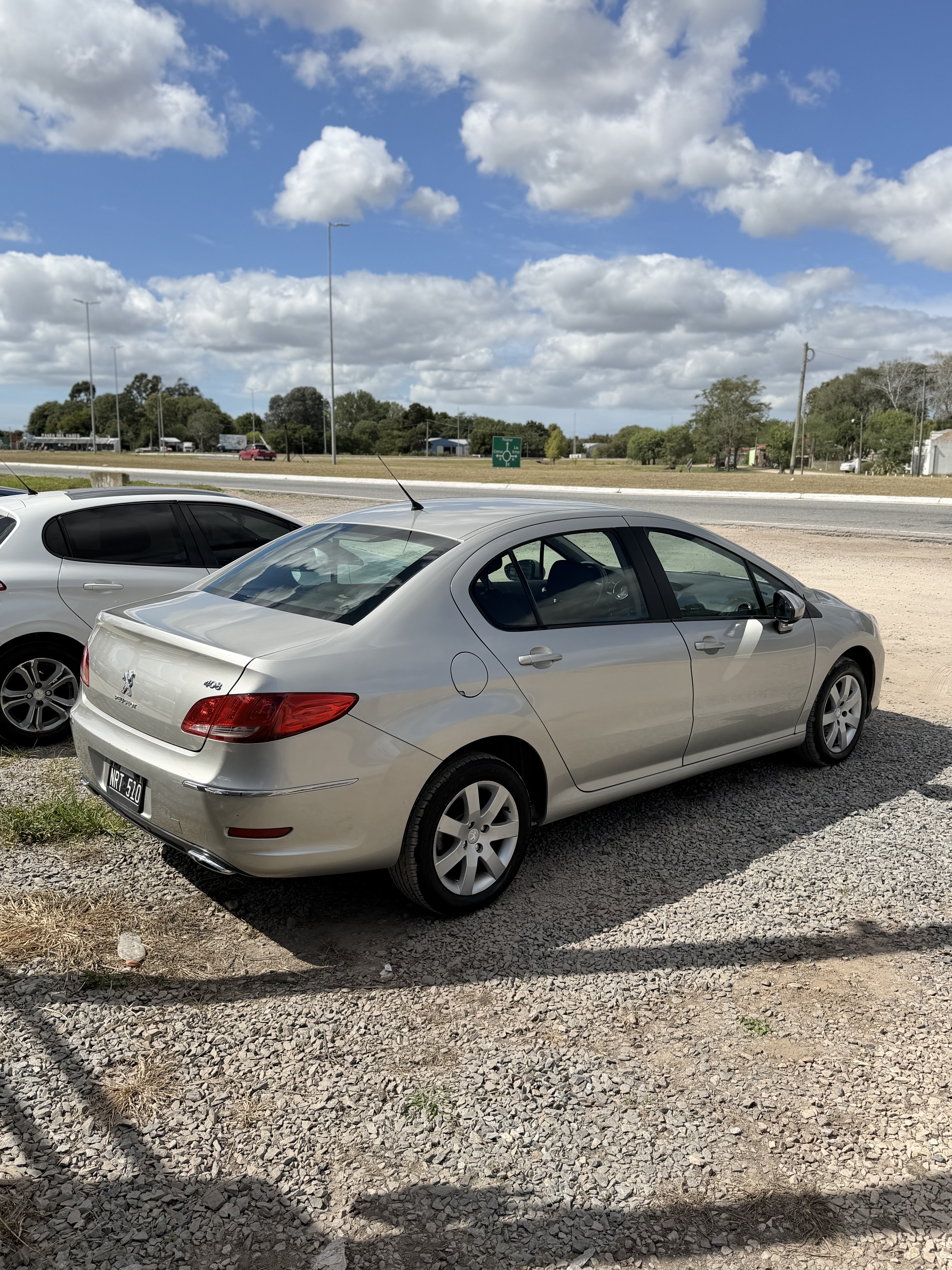 Peugeot 408 gallery 3