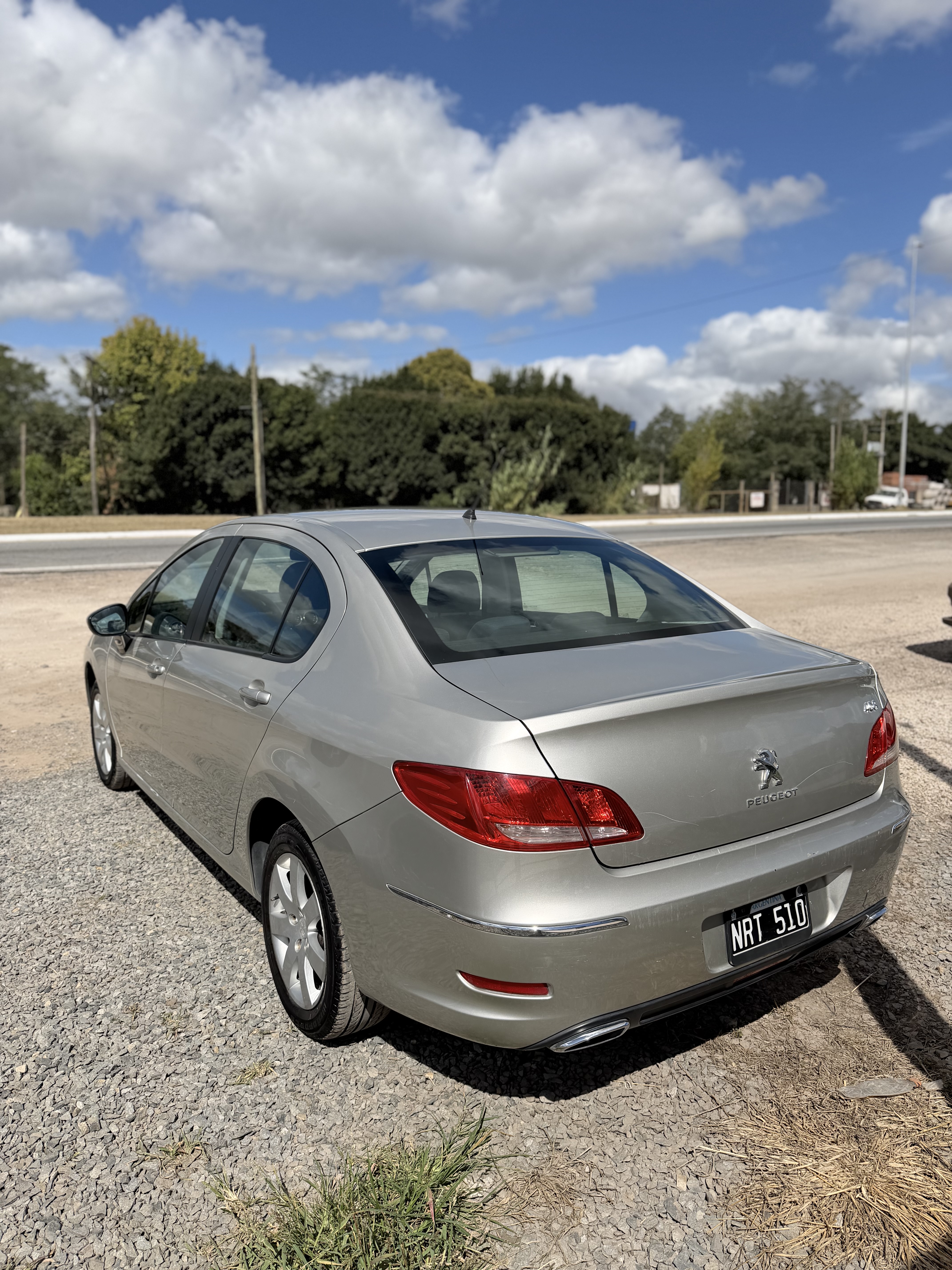 Peugeot 408 gallery 4