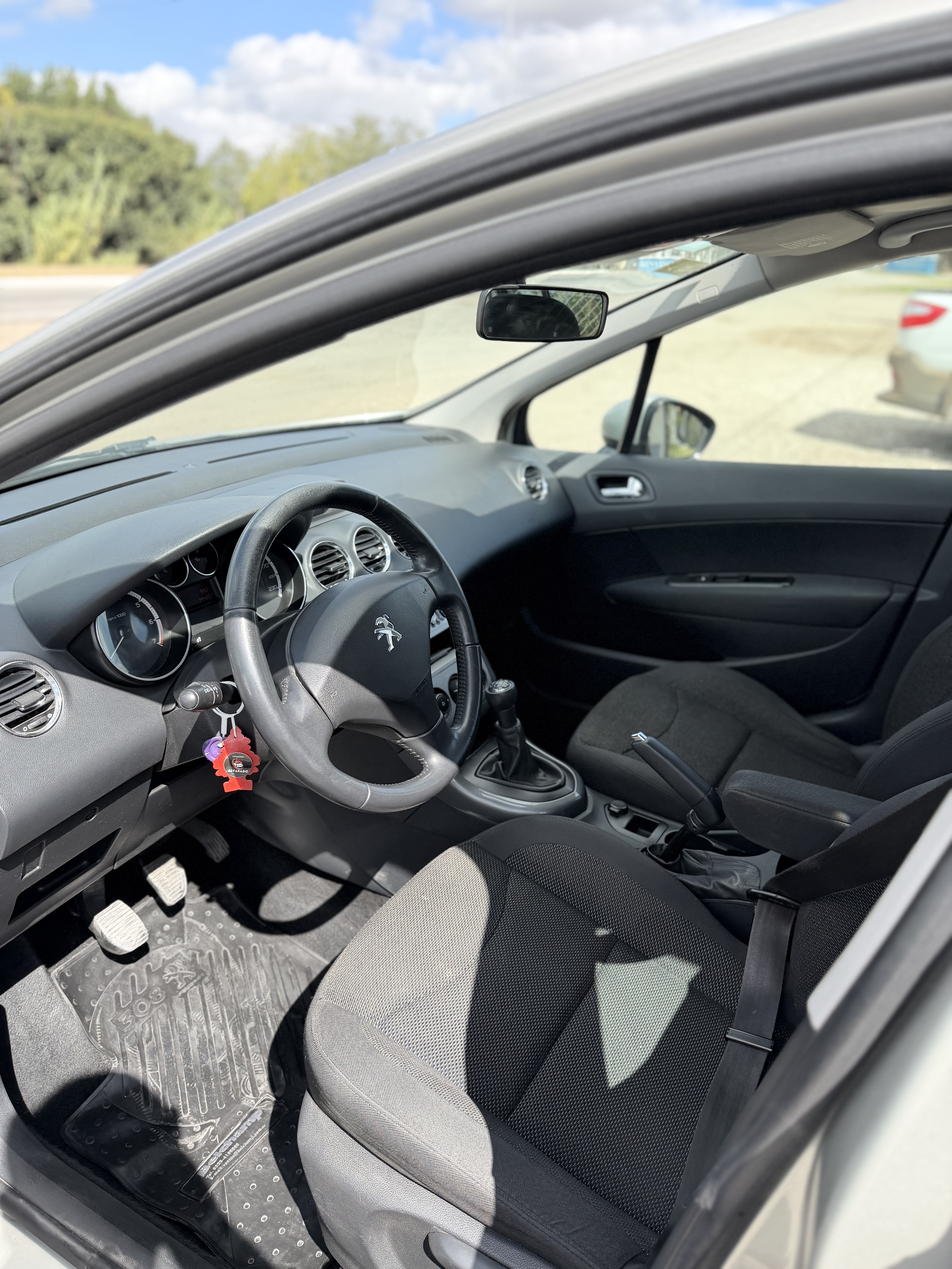 Peugeot 408 gallery 5