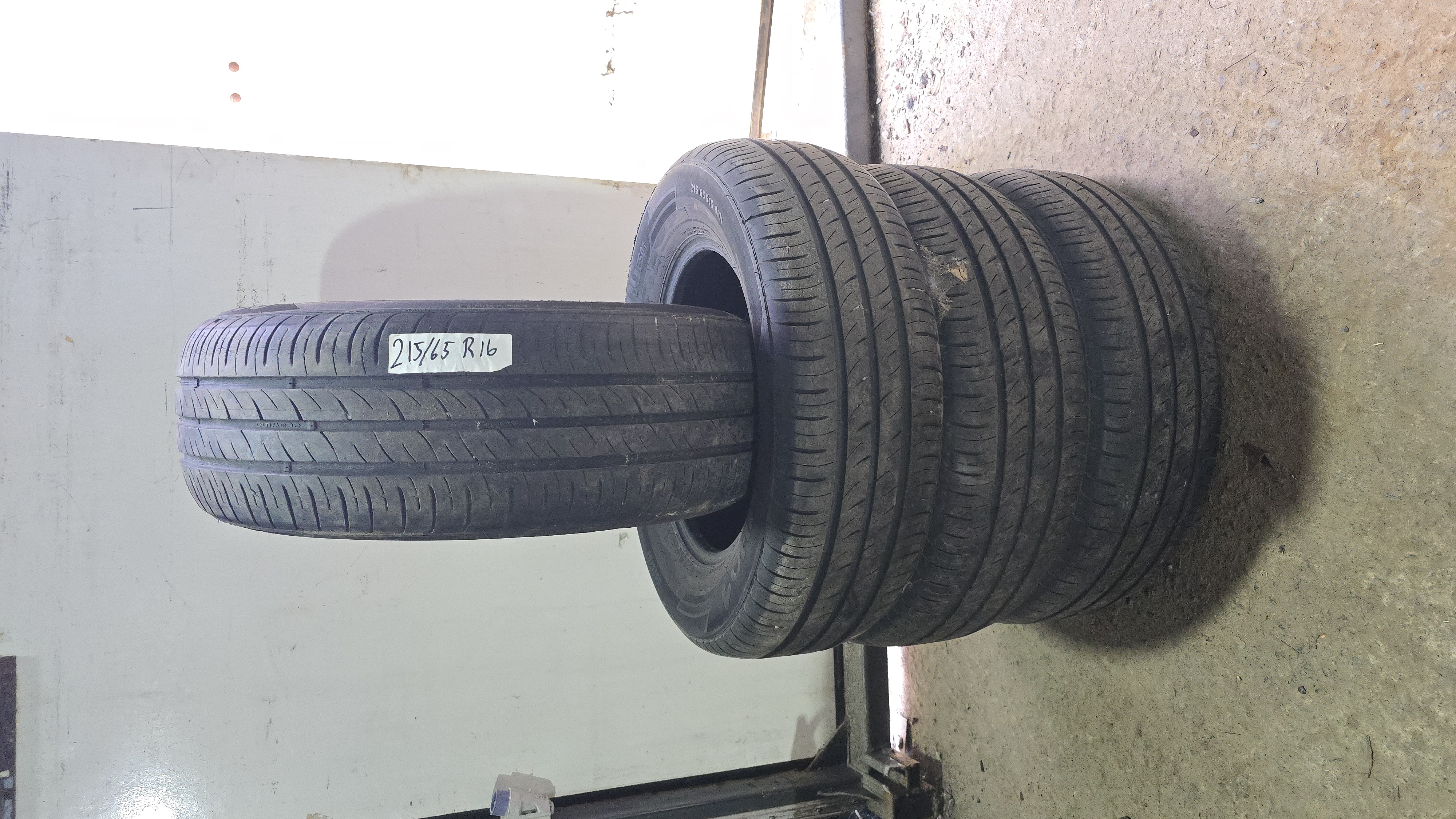 KUMHO Ecowing Sommardäck 215/65 R16 · Set