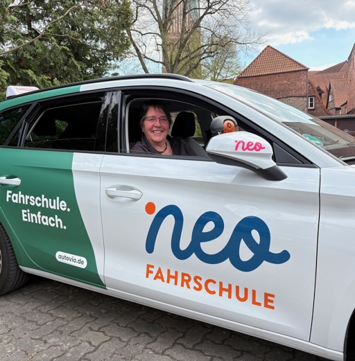 Antje - Dein Fahrlehrer bei Fahrschule neo fahrschule