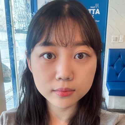 눈밑지방재배치 2주차, 자연스러운 애굣살 생긴 느낌이에요 사진 4 — 아바성형외과 눈밑지방재배치 후기