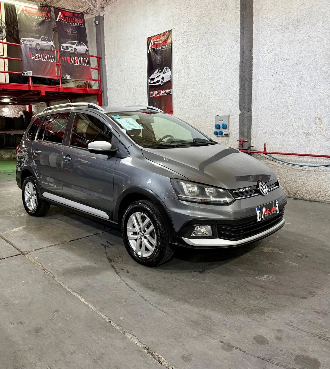 Volkswagen Suran Cross 2017