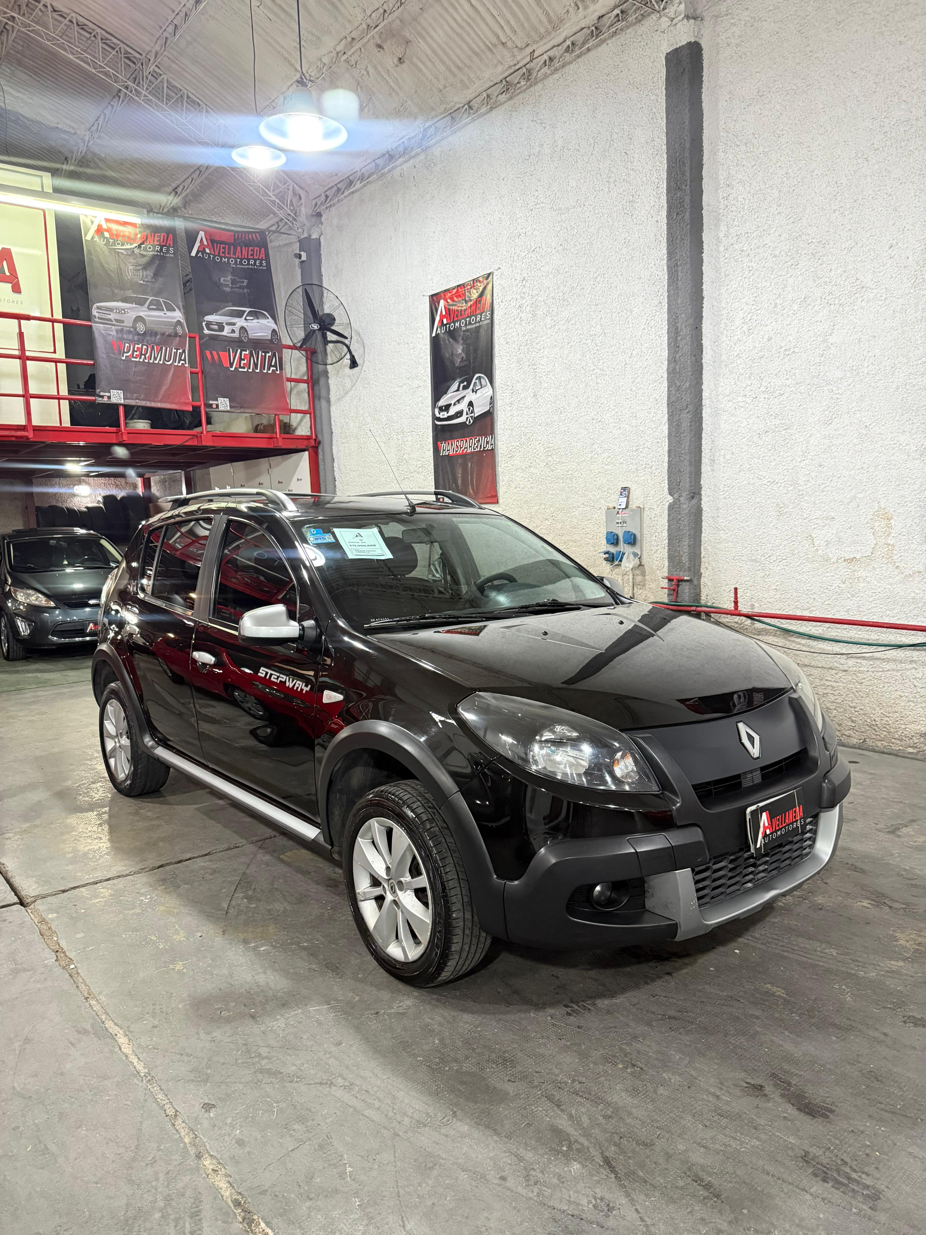 RENAULT SANDERO 2011