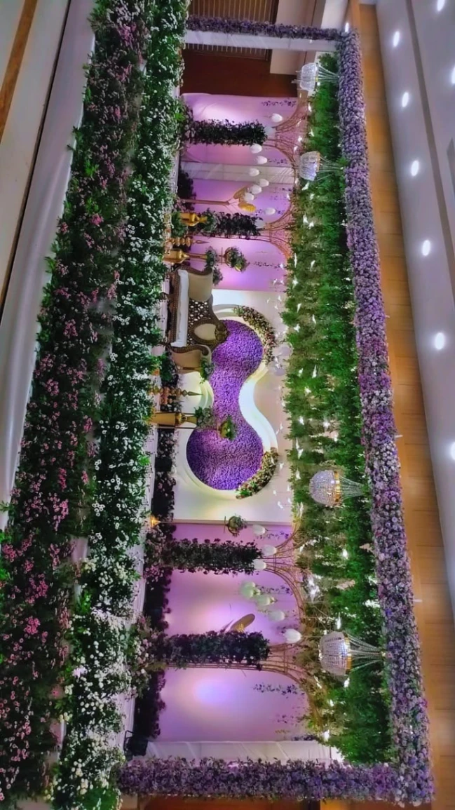 Grand lotus