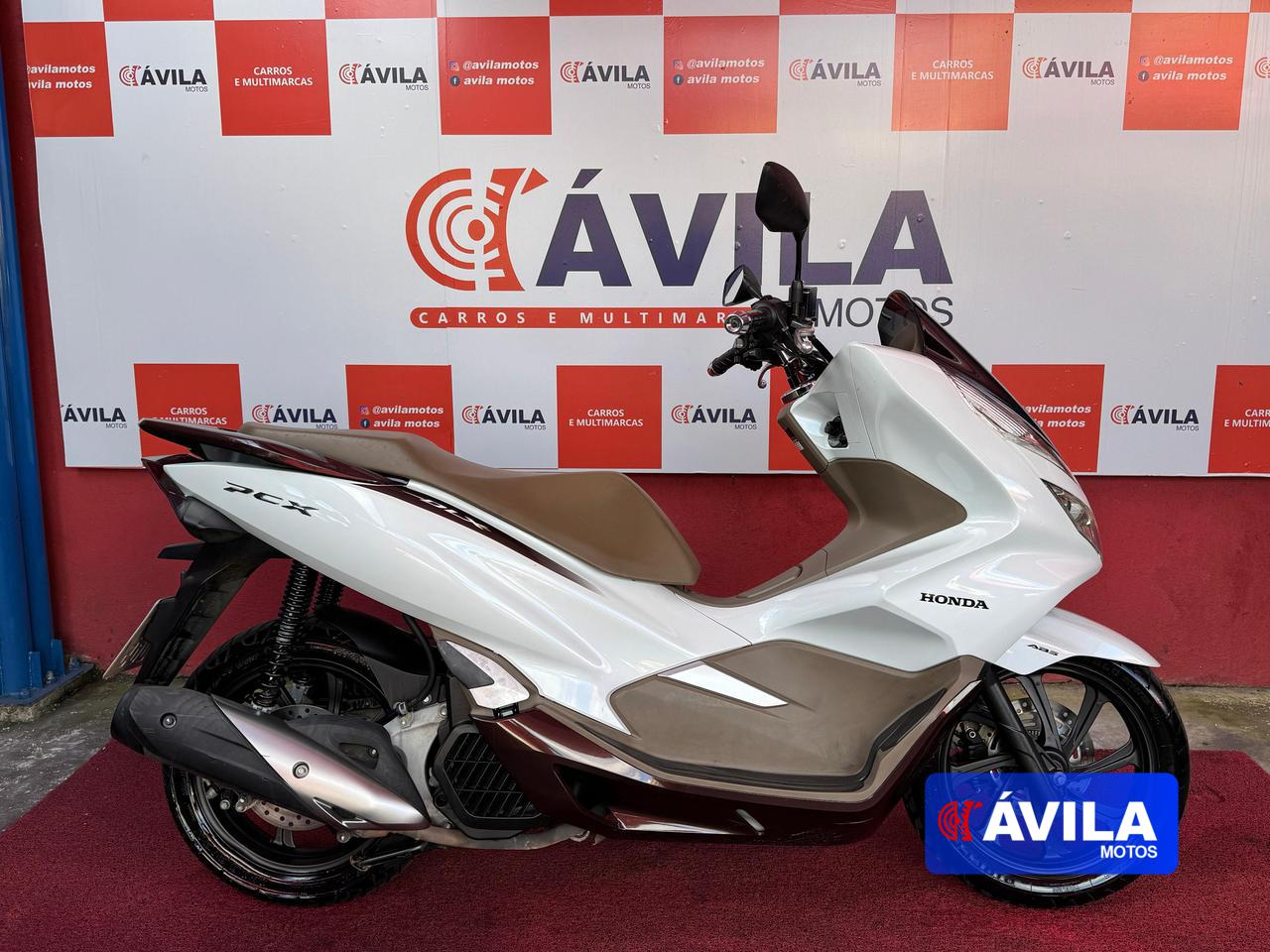 PCX 160 DLX