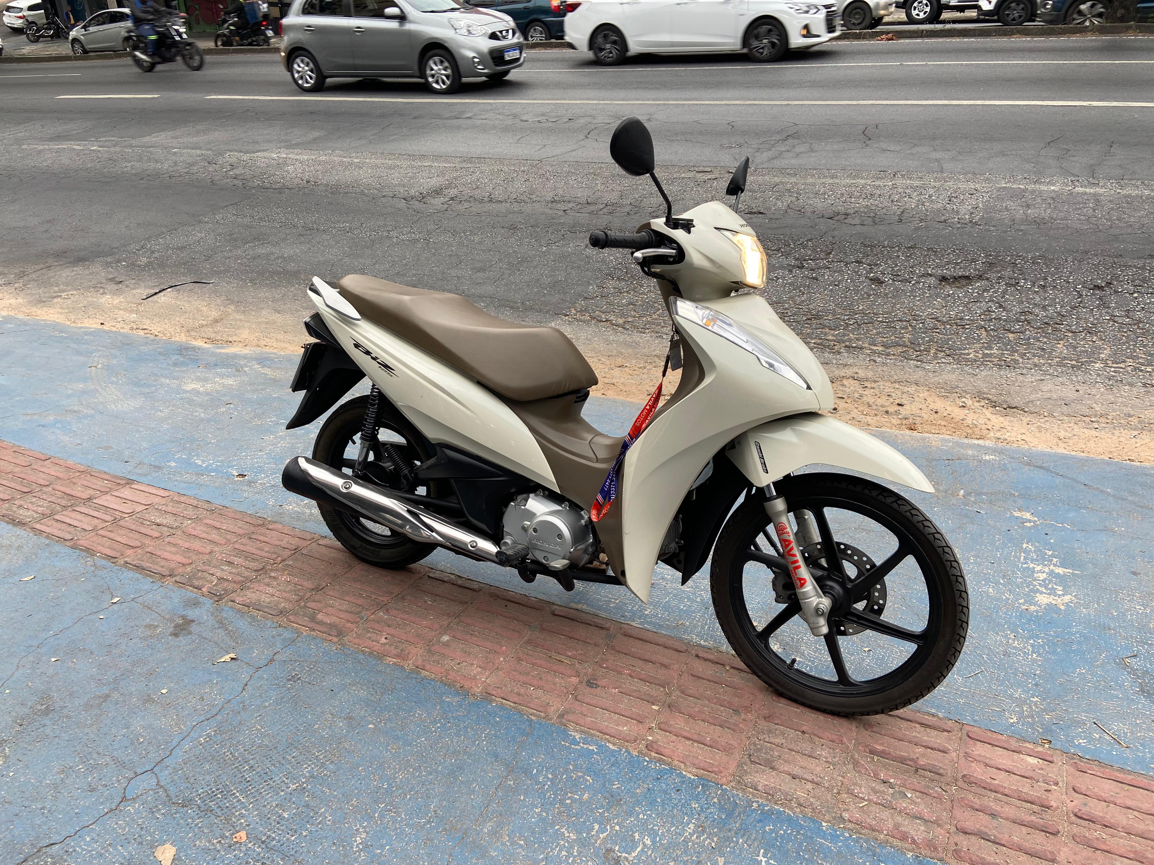 BIZ 125 EX/ 125 EX FLE