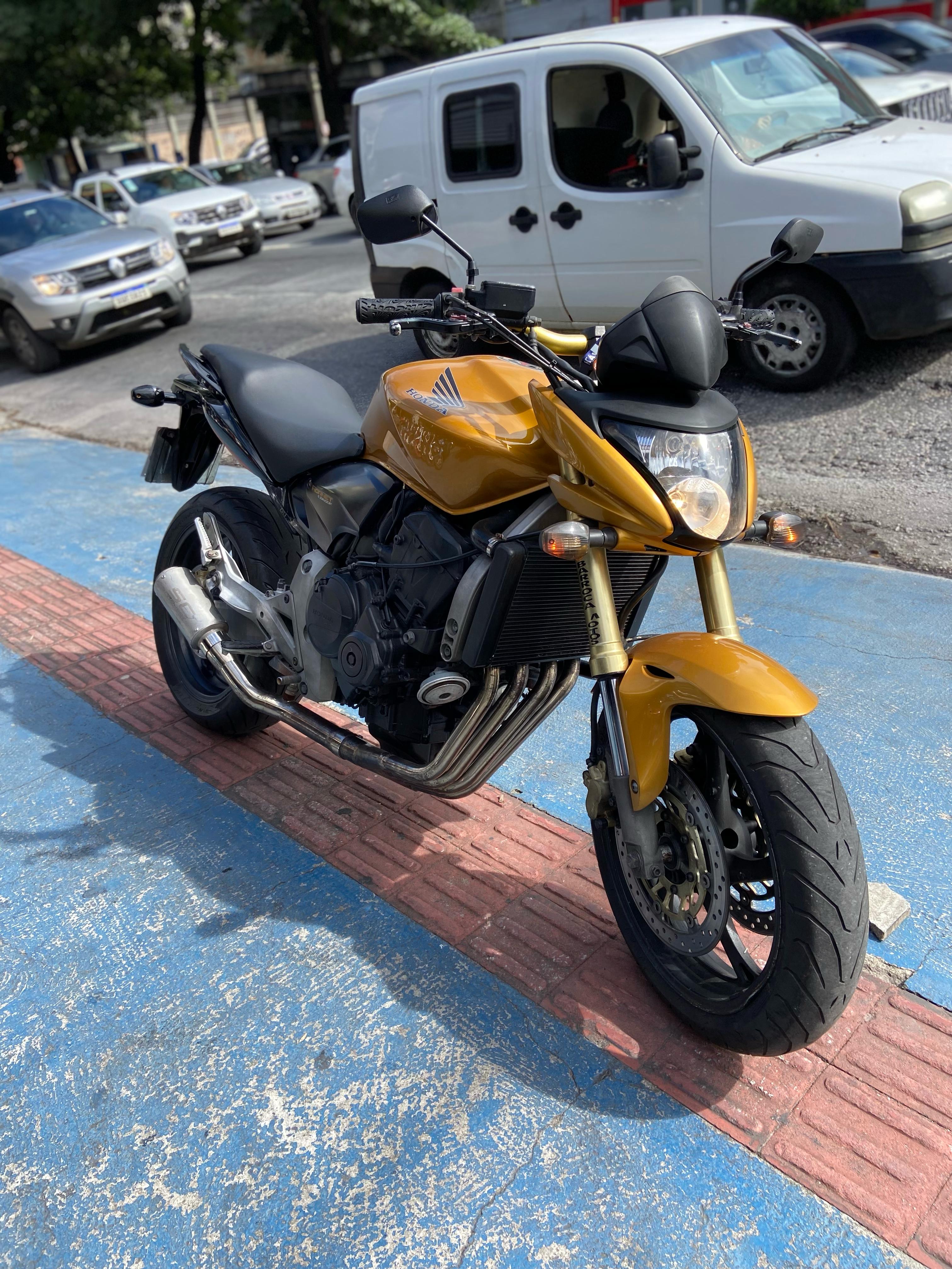 CB 600F HORNET