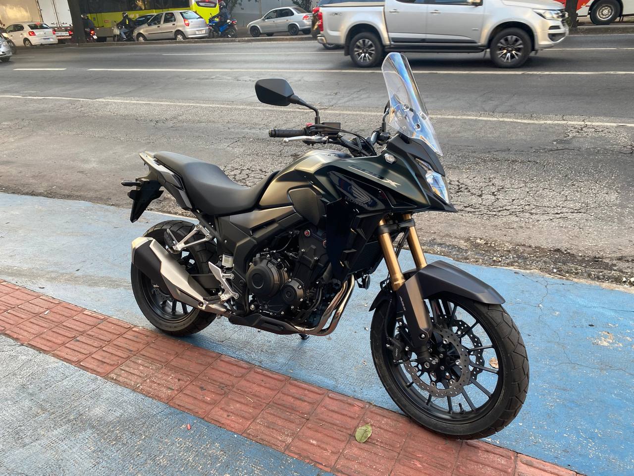 CB 500