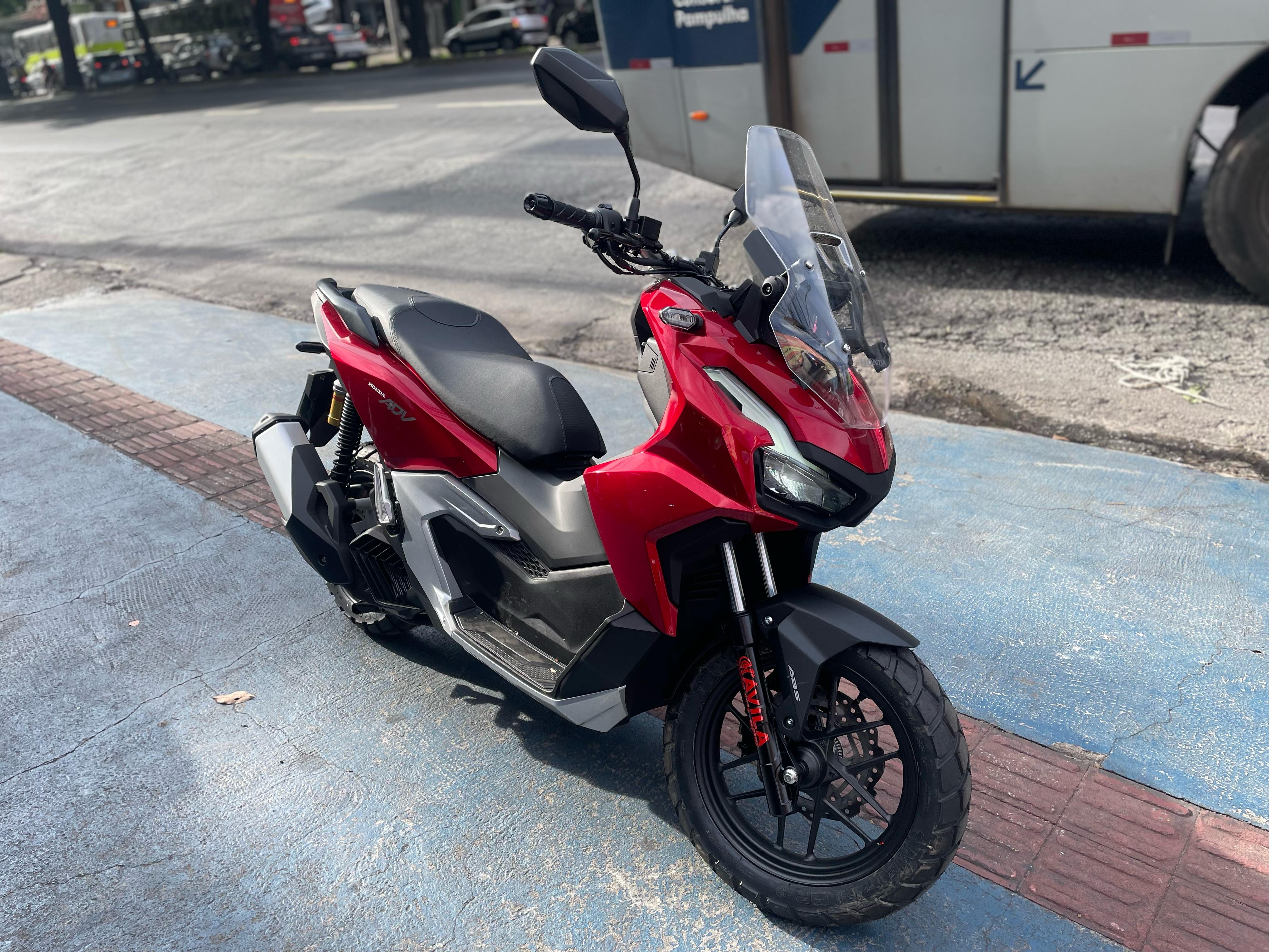 ADV 160