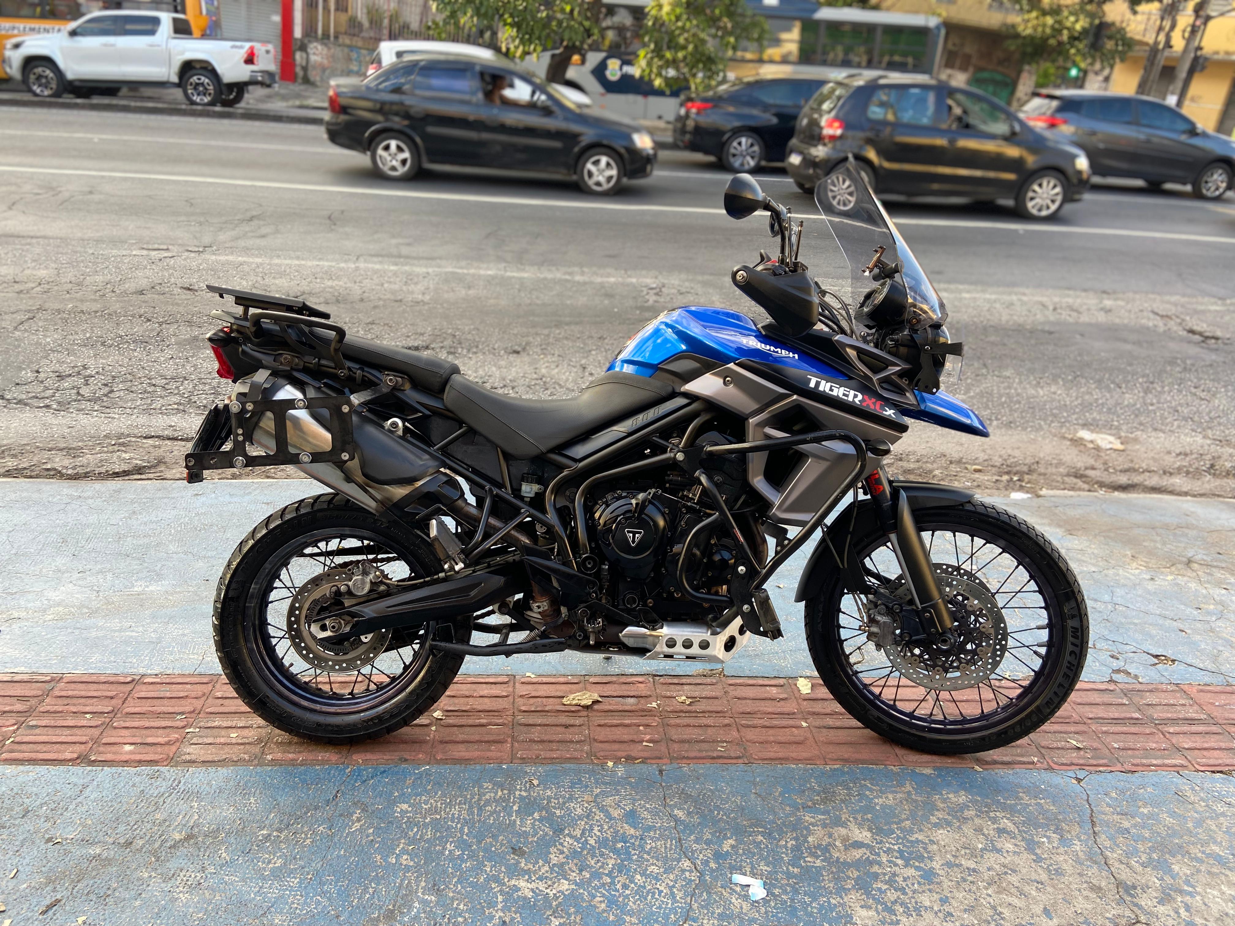 TIGER 800