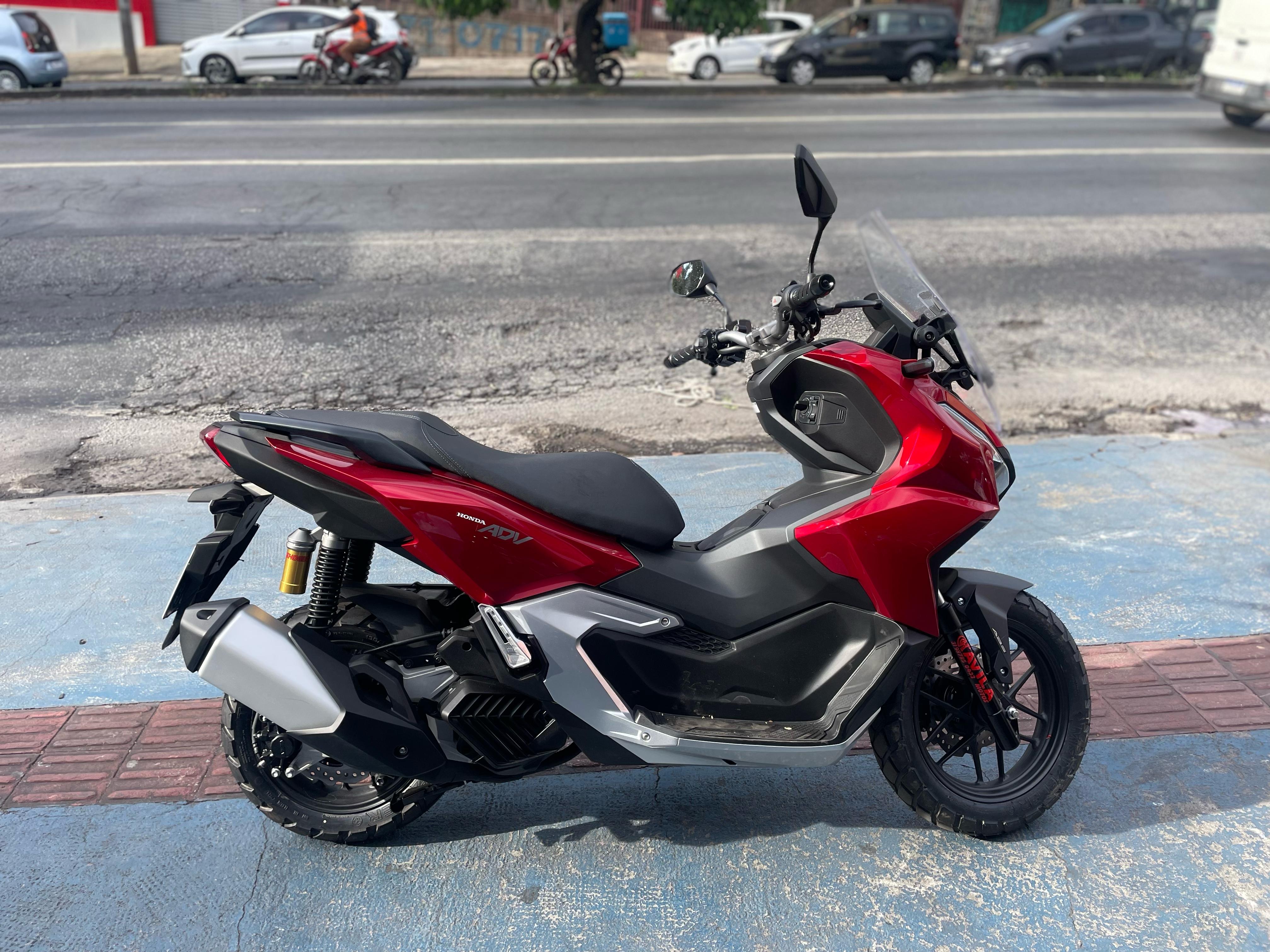 ADV 160