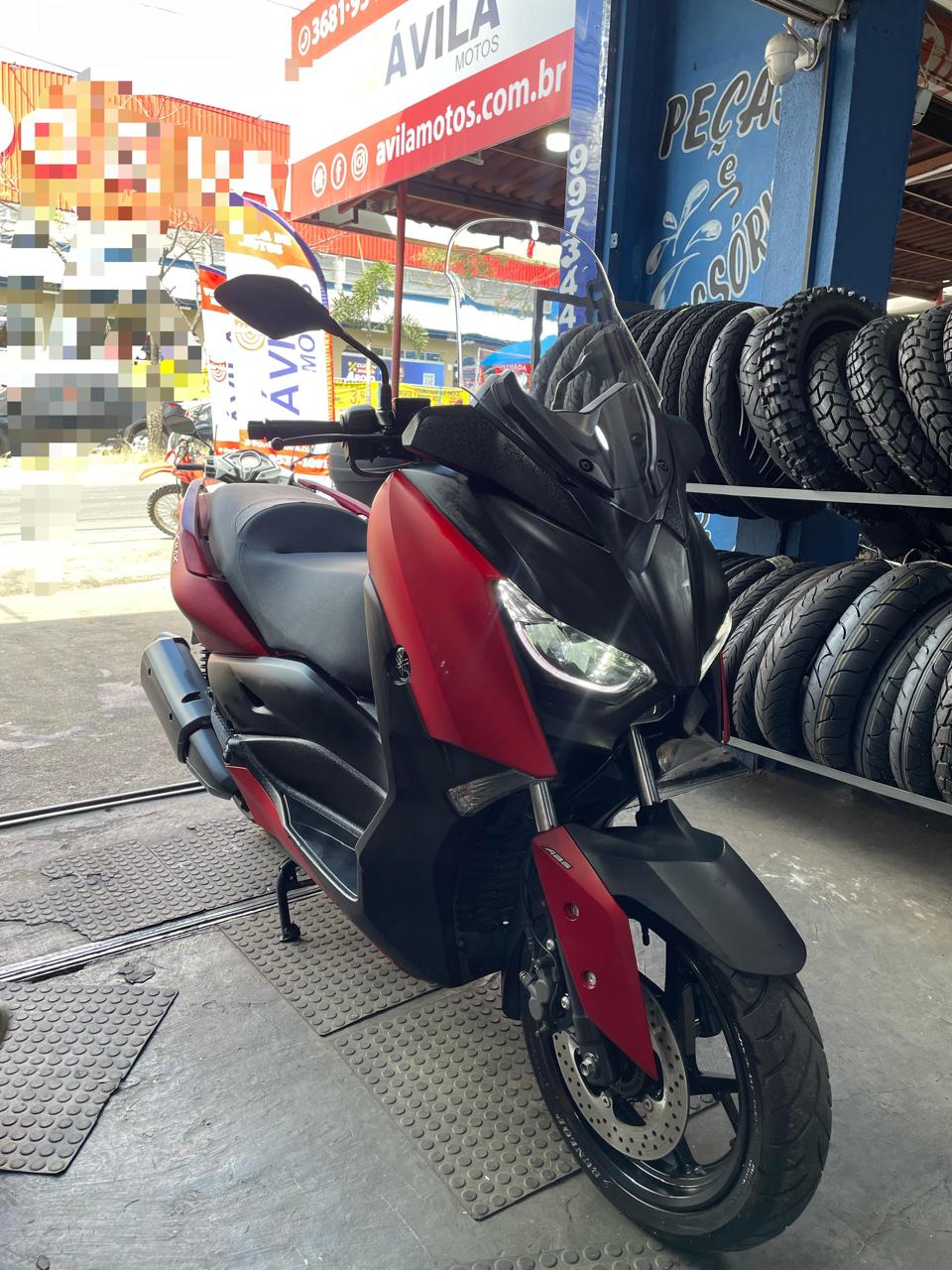 XMAX 250 ABS