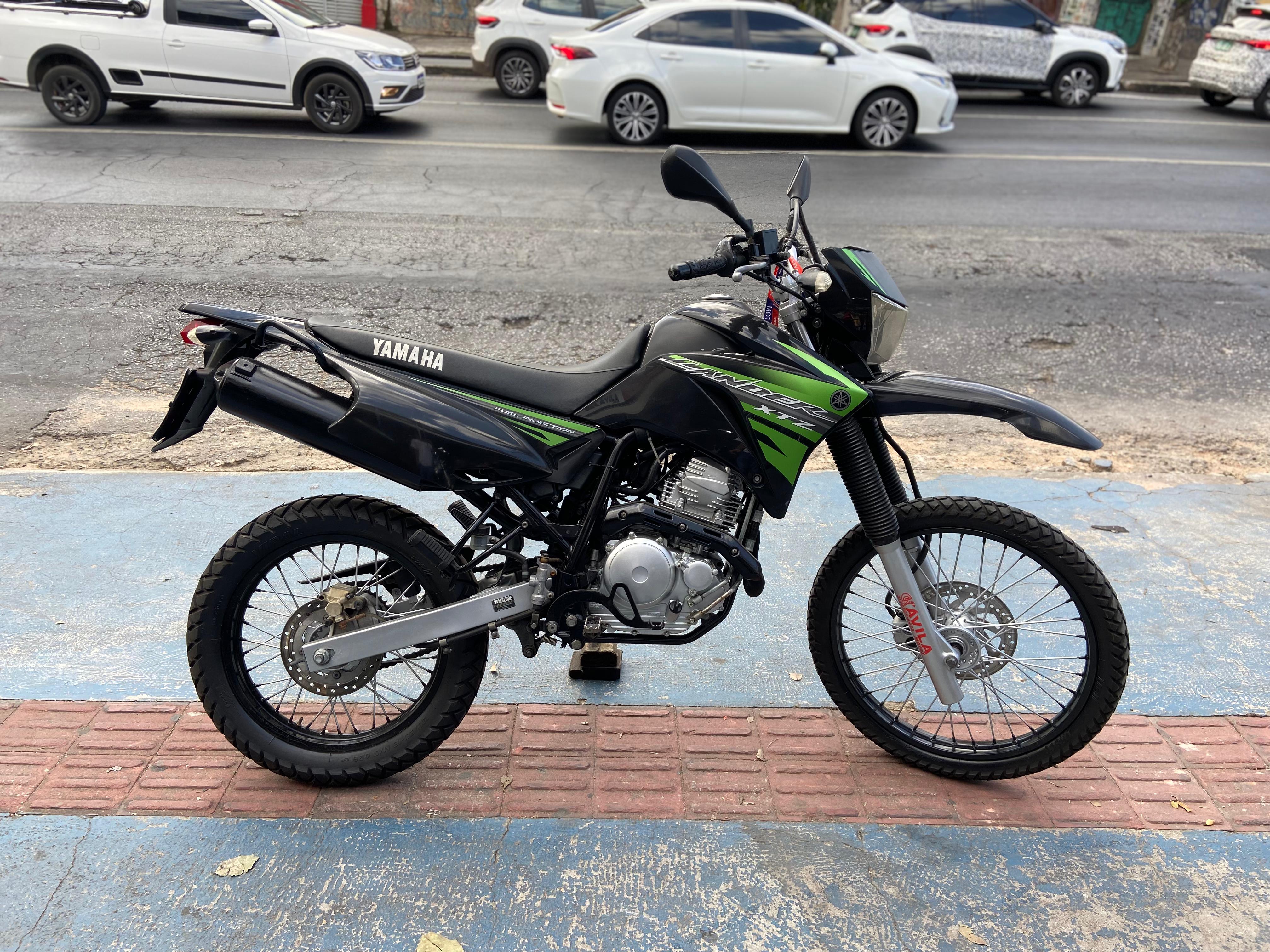 XTZ 250 LANDER CONNECT