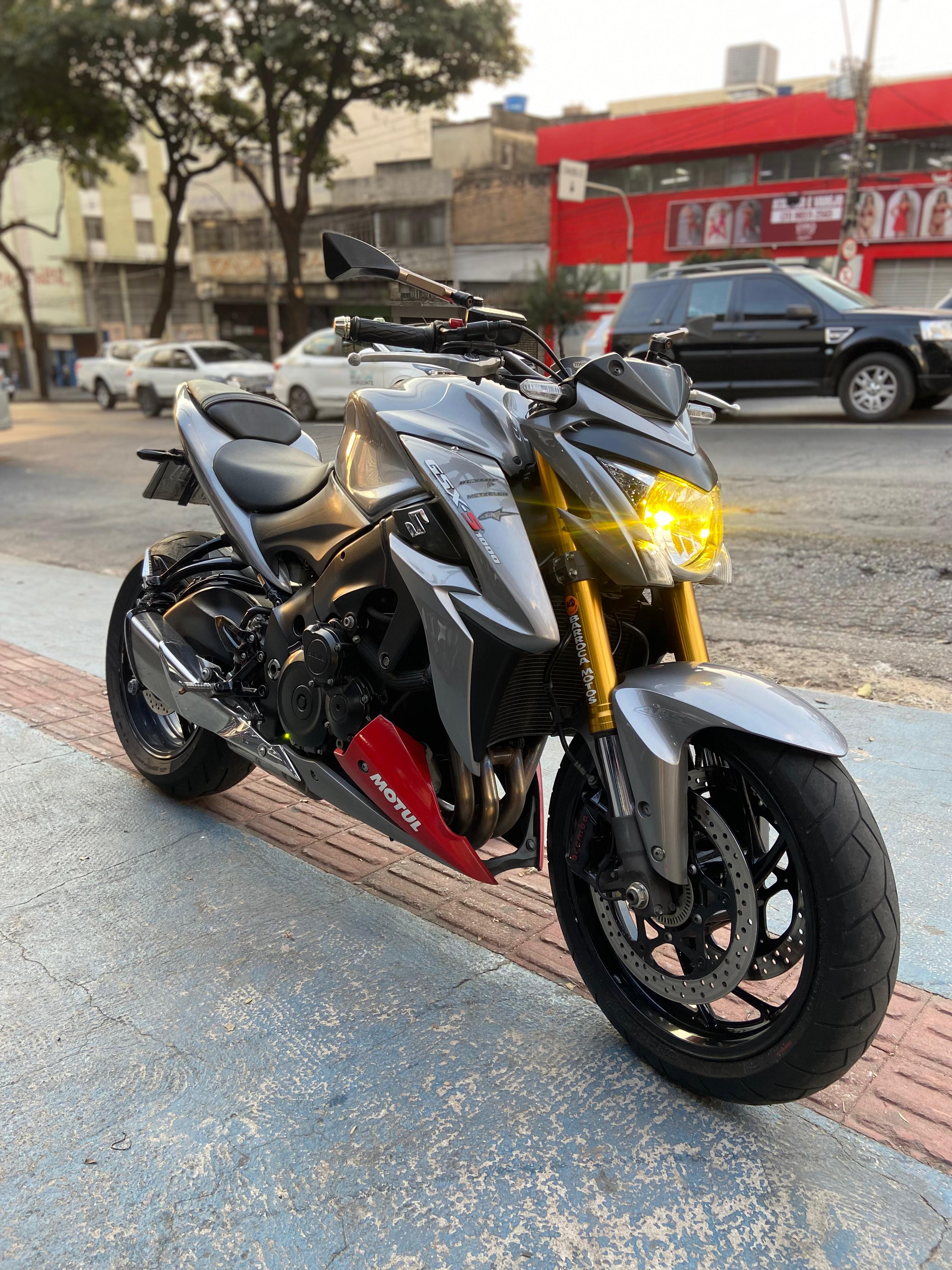 GSX-S 1000 F