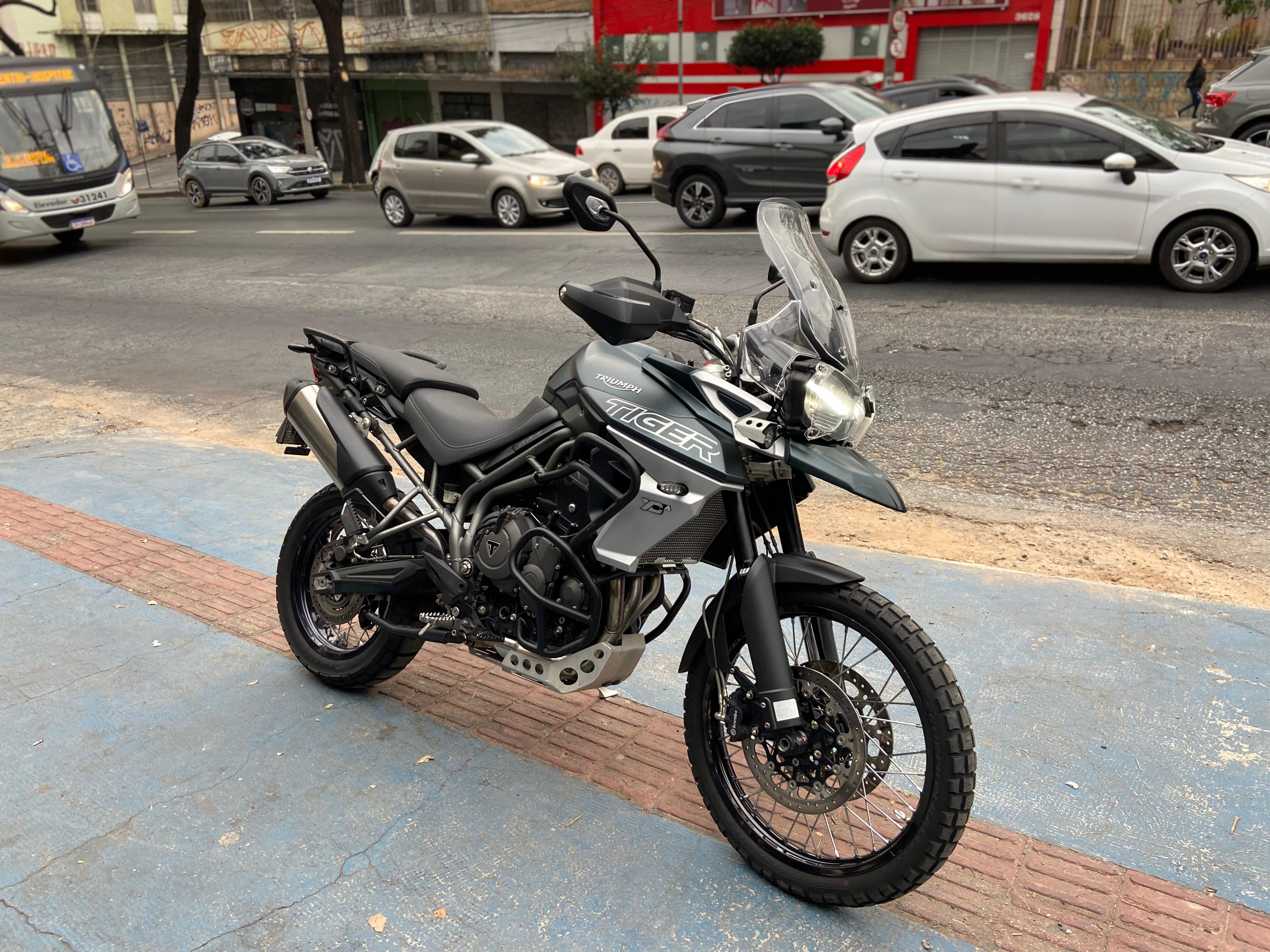 TIGER 800 XCA