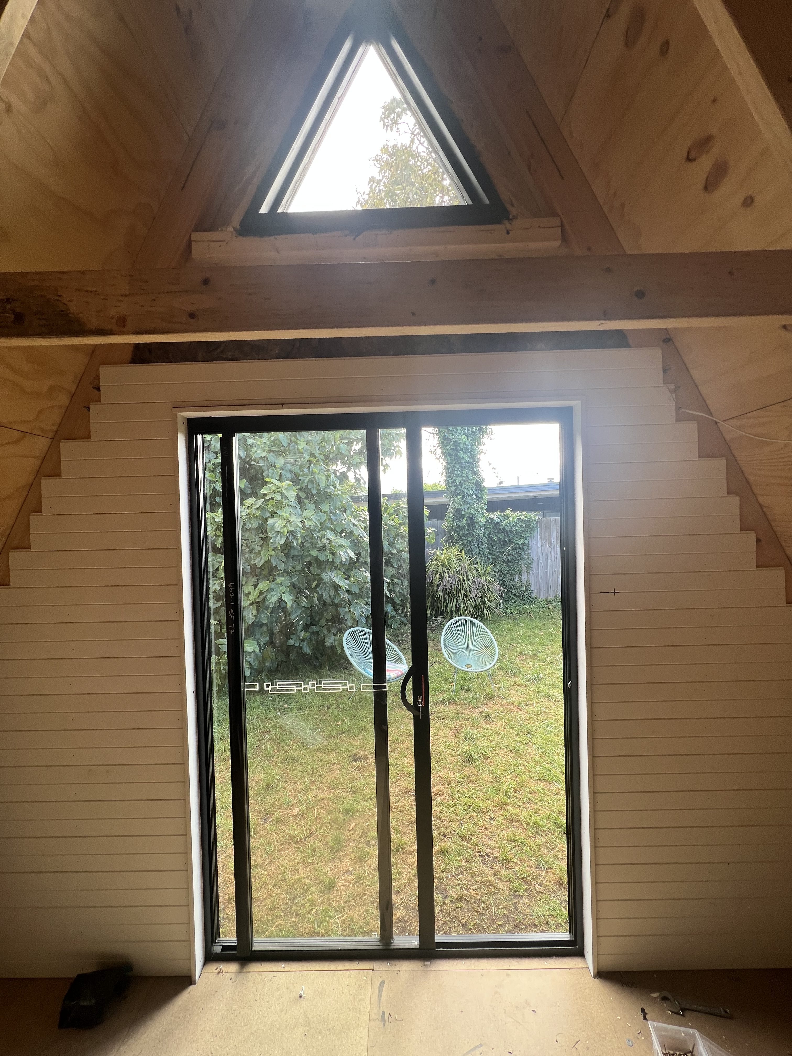 solo gallery image 24