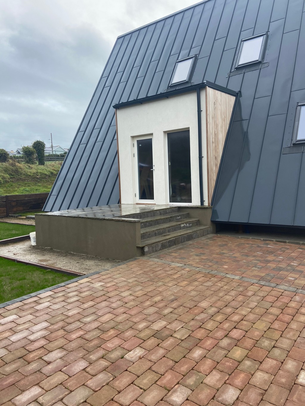 Second preview image in the gallery of the current house model