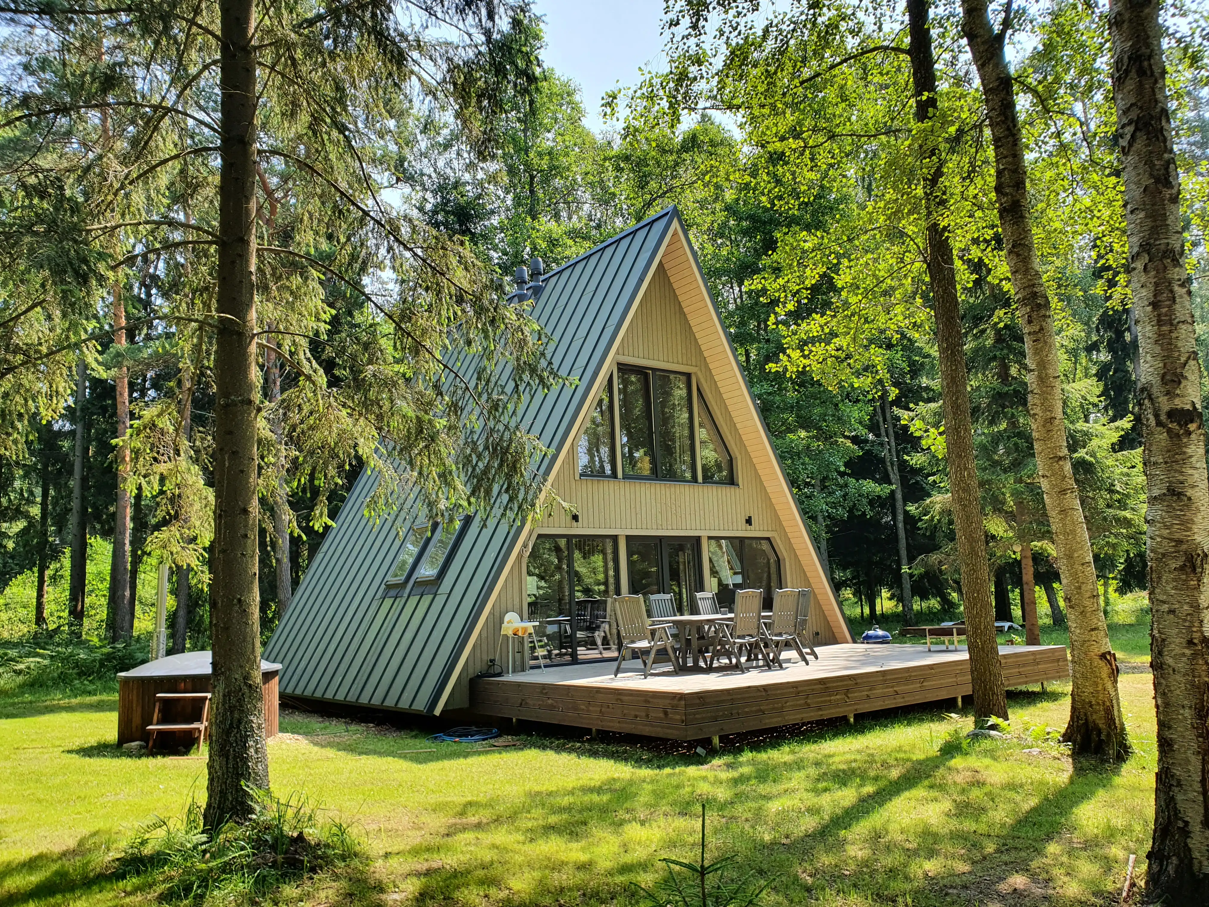 Image of Avrame Trio 75 A-frame, with standing seam roof