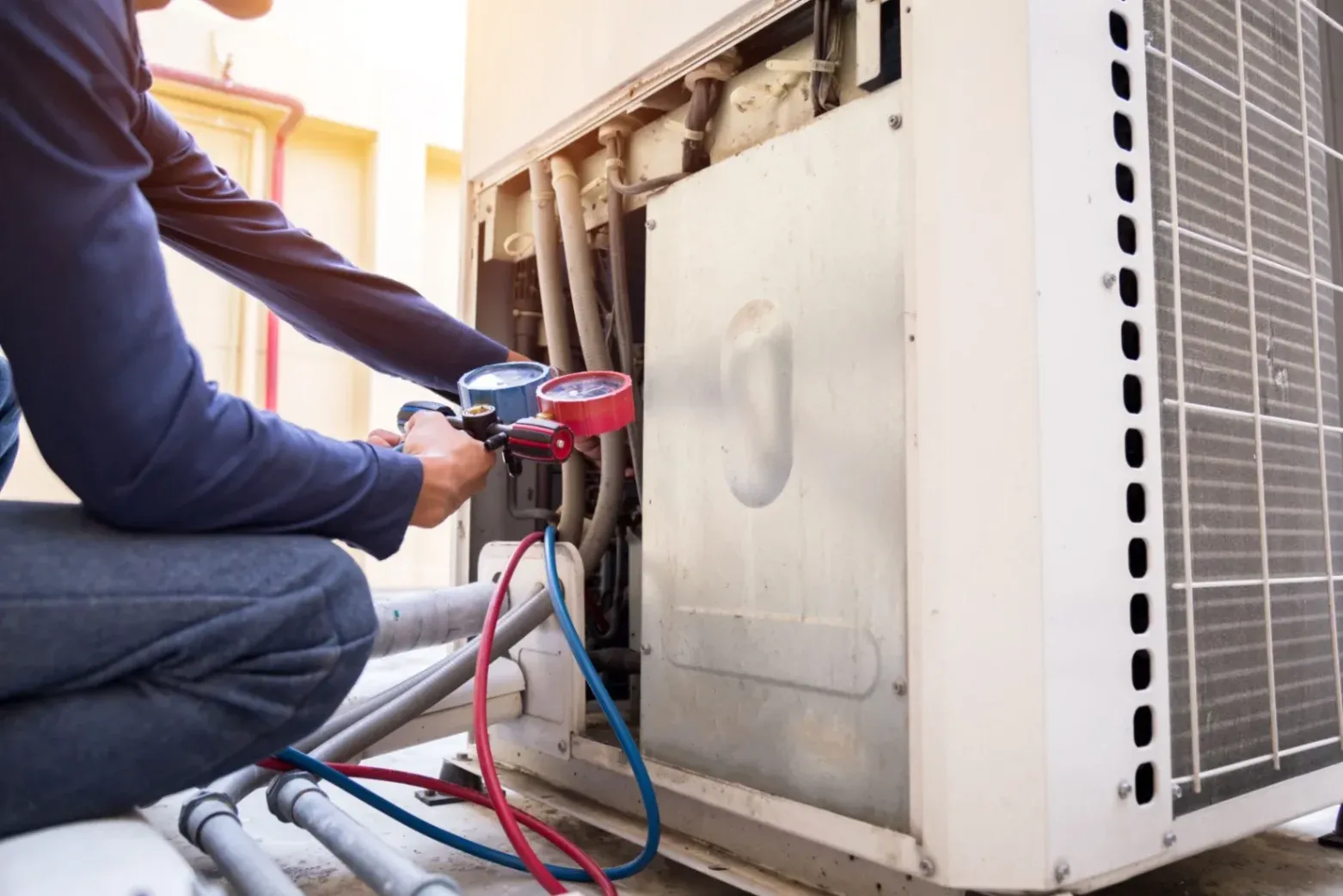 Refrigerant Use (R4-10A, R454, R32)