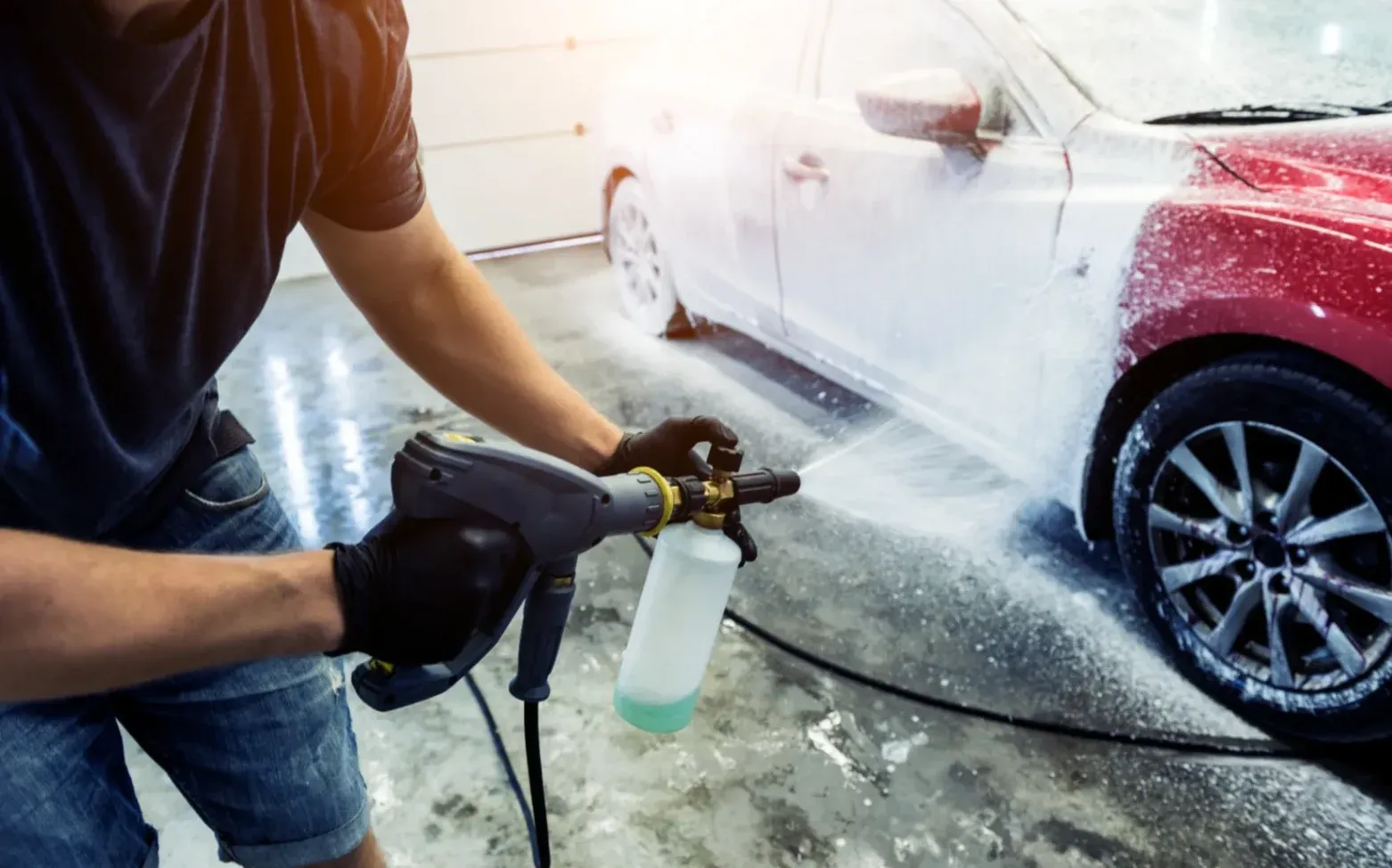 Expert Auto Detailing and Car Washing Services 2
