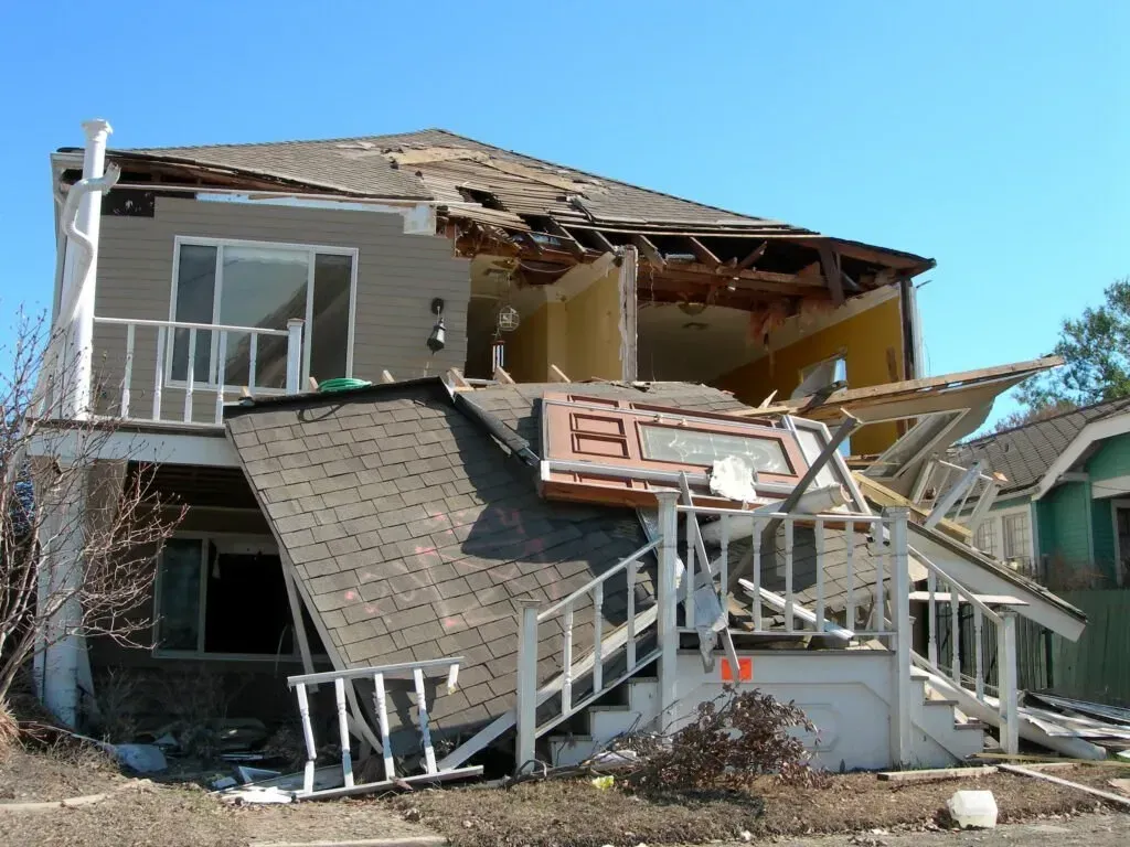Emergency Roof Repair: What You Need to Know