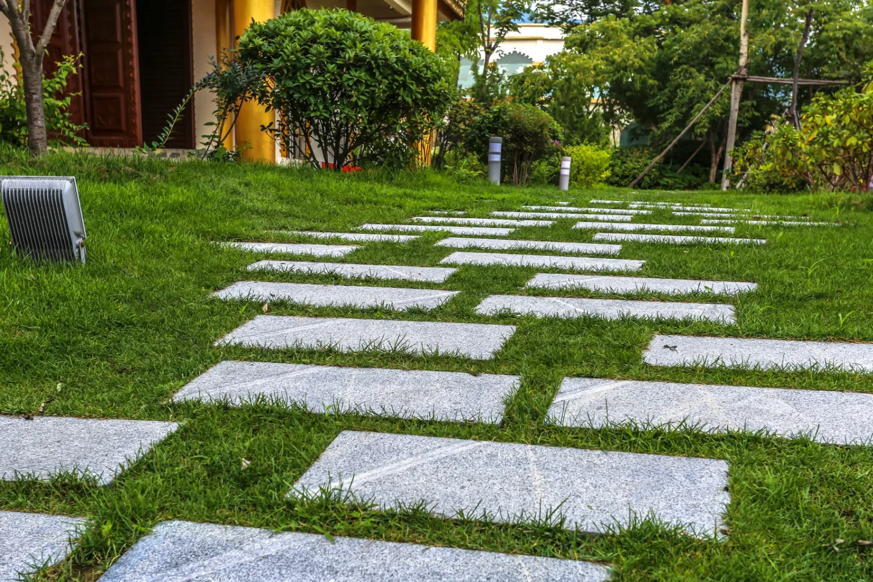 Top 5 Hardscaping Ideas to Transform Your Yard