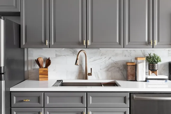 Refacing vs. Refinishing: What's the Best Choice?