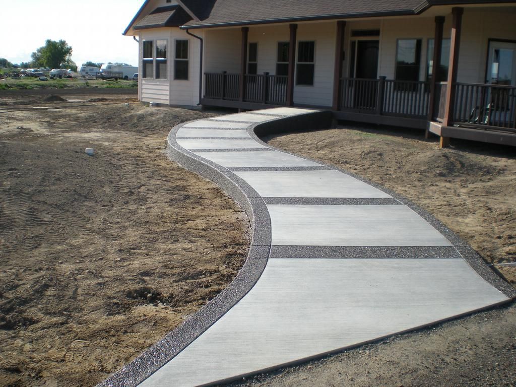 Concrete Sidewalk Installation