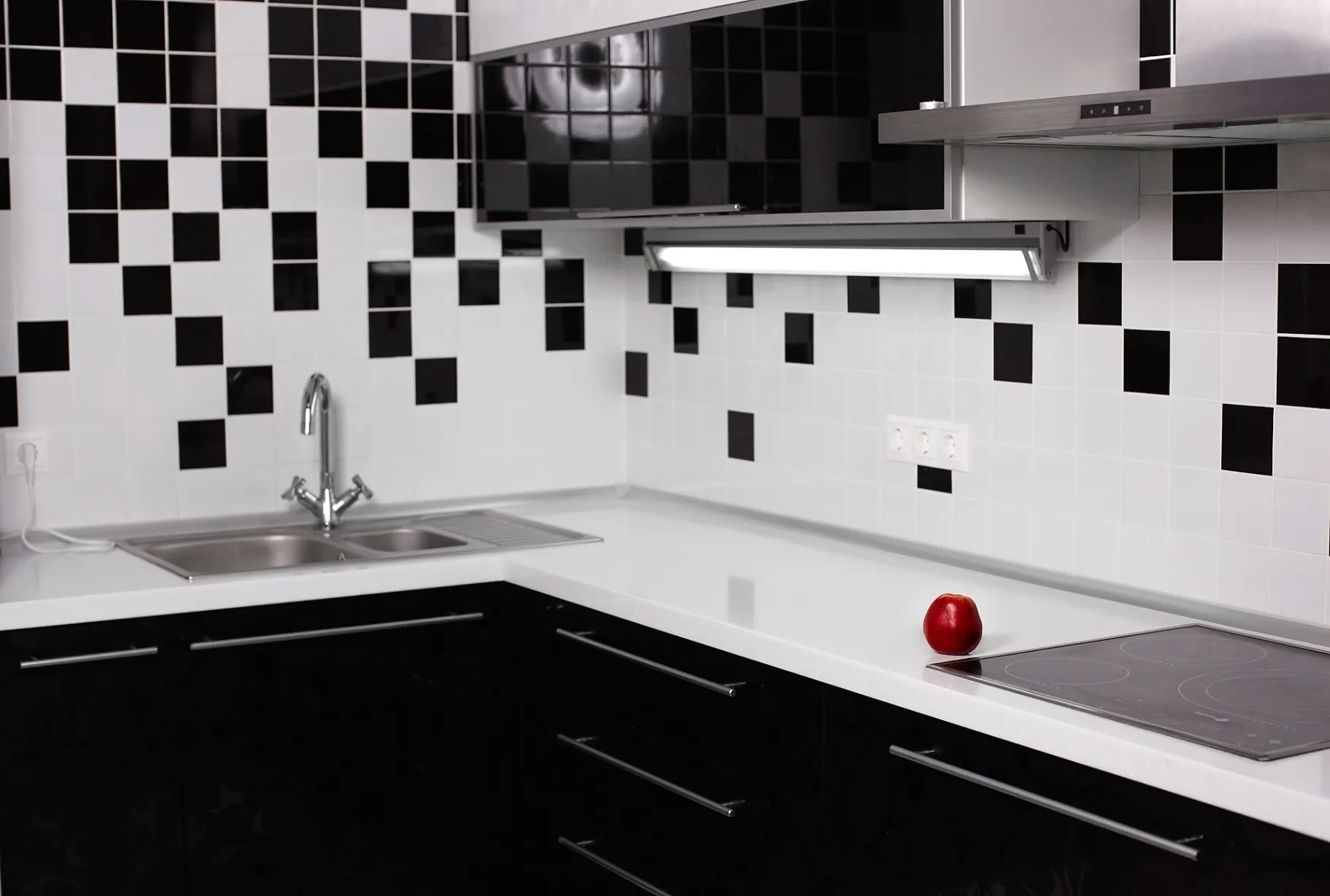 Kitchen Backsplash Installation