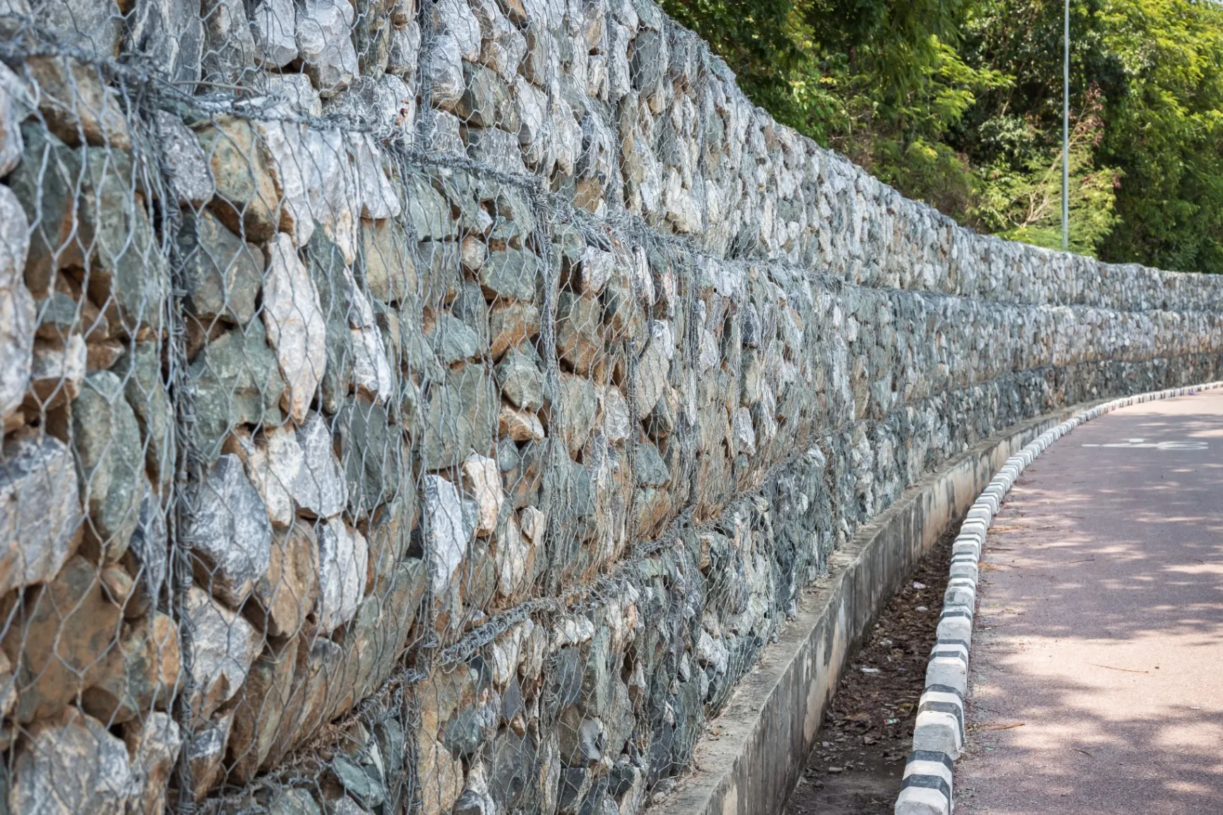 Retaining Walls: Segmental Block and Cast-in-Place Concrete