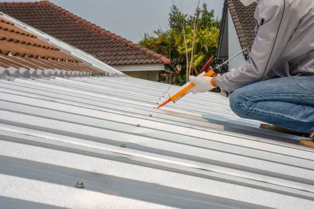 Roof Sealant Application