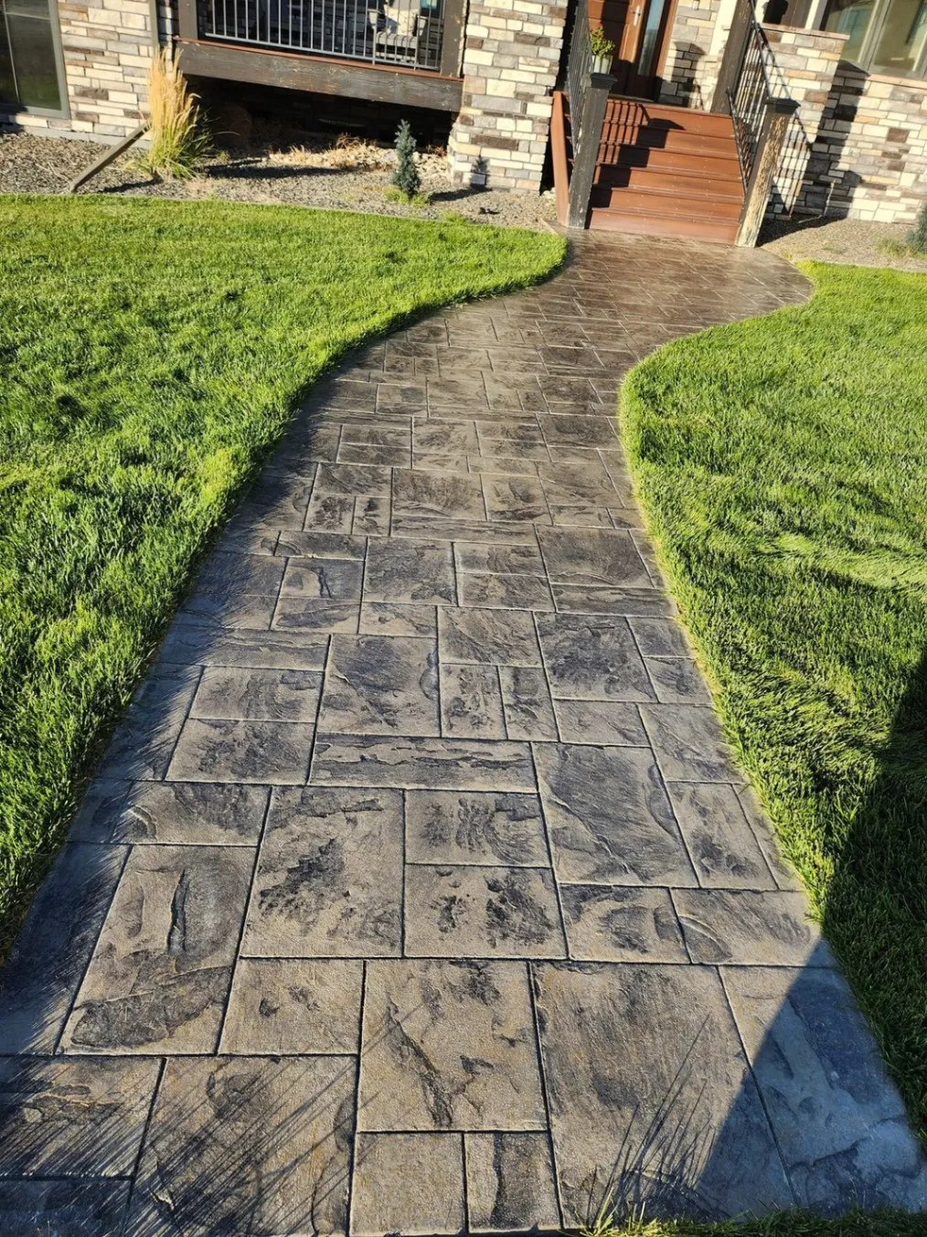 Concrete Sidewalk Installation
