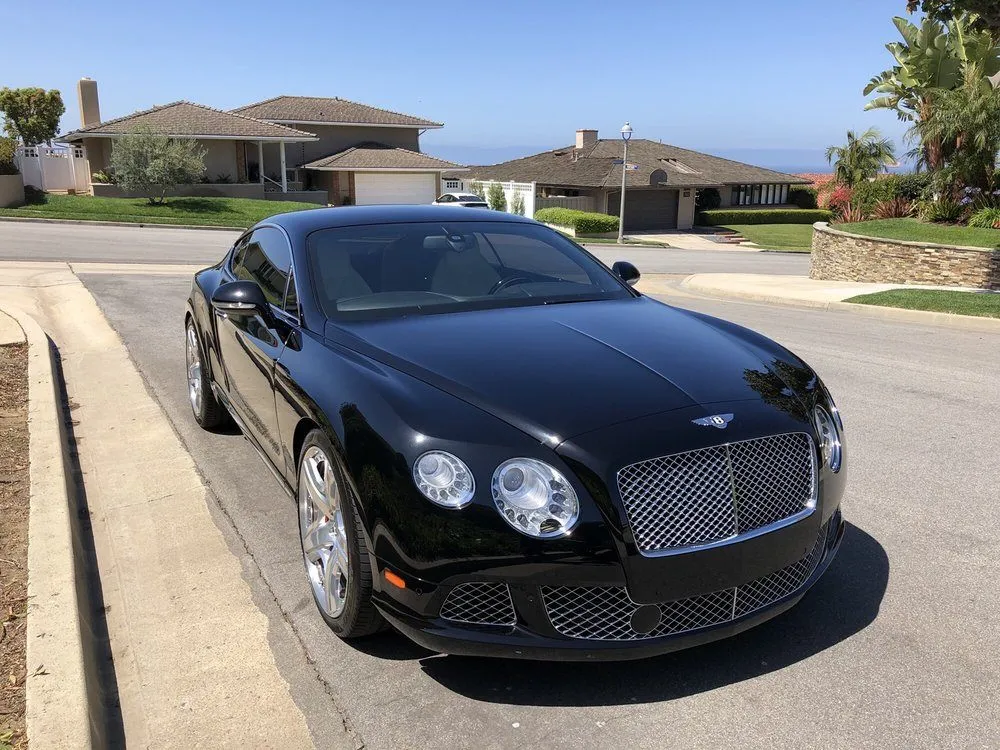 Expert Auto Detailing and Car Washing Services 3