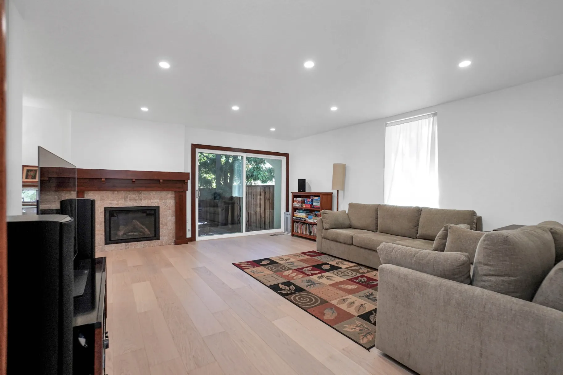 Gallery image 19