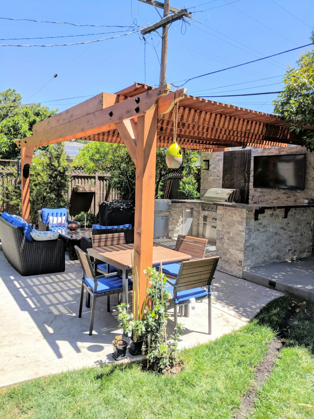 Outdoor Kitchen