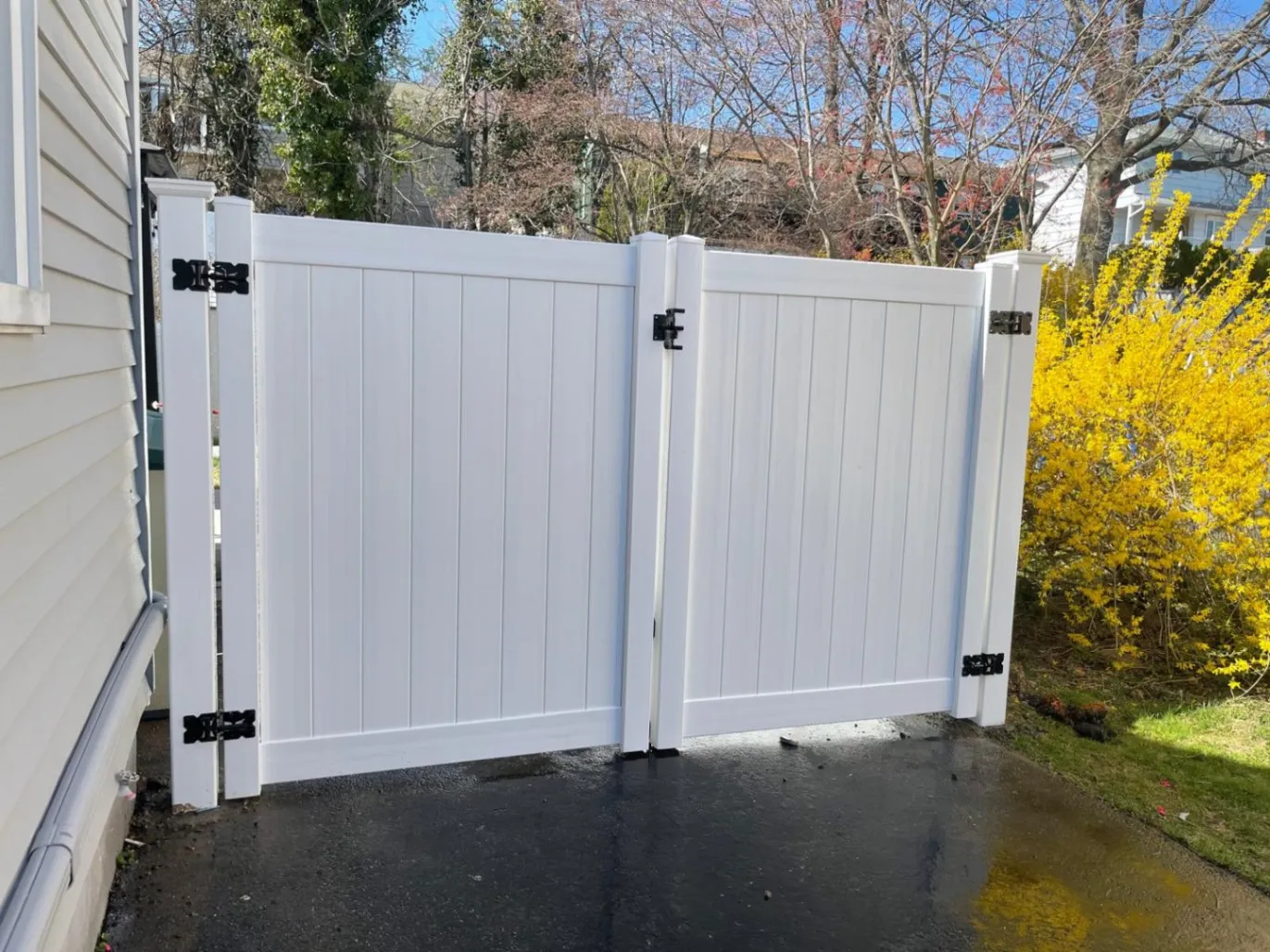Vinyl Fence Installation