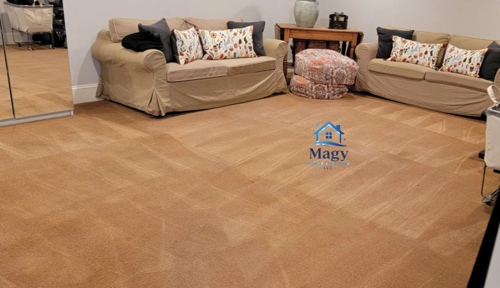 Expert Home Cleaning Tailored to You / Limpieza Profesional Adaptada a Usted 2