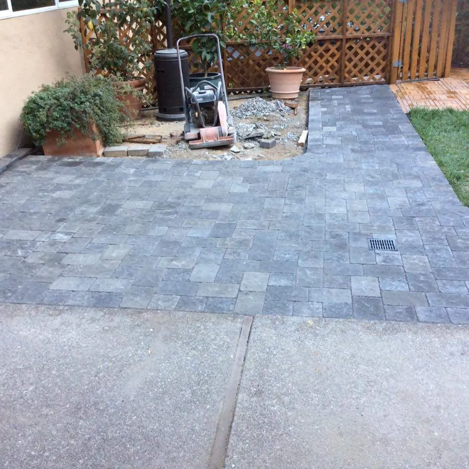 Interlocking Pavers for Driveways and Floors – Install