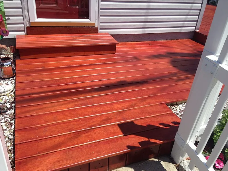 Staining & Varnishing