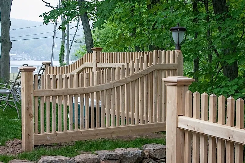 Picket fence (many styles)