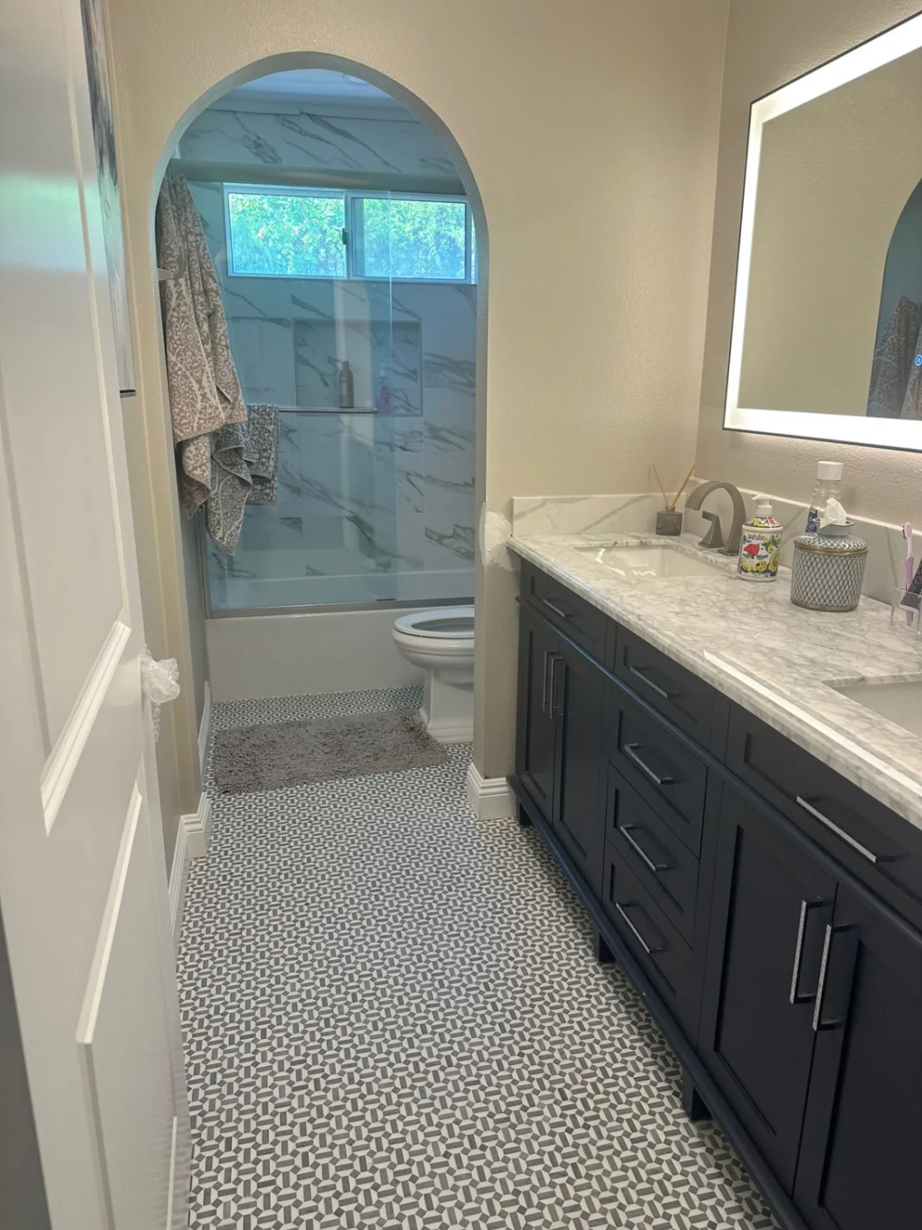 Gallery image 6