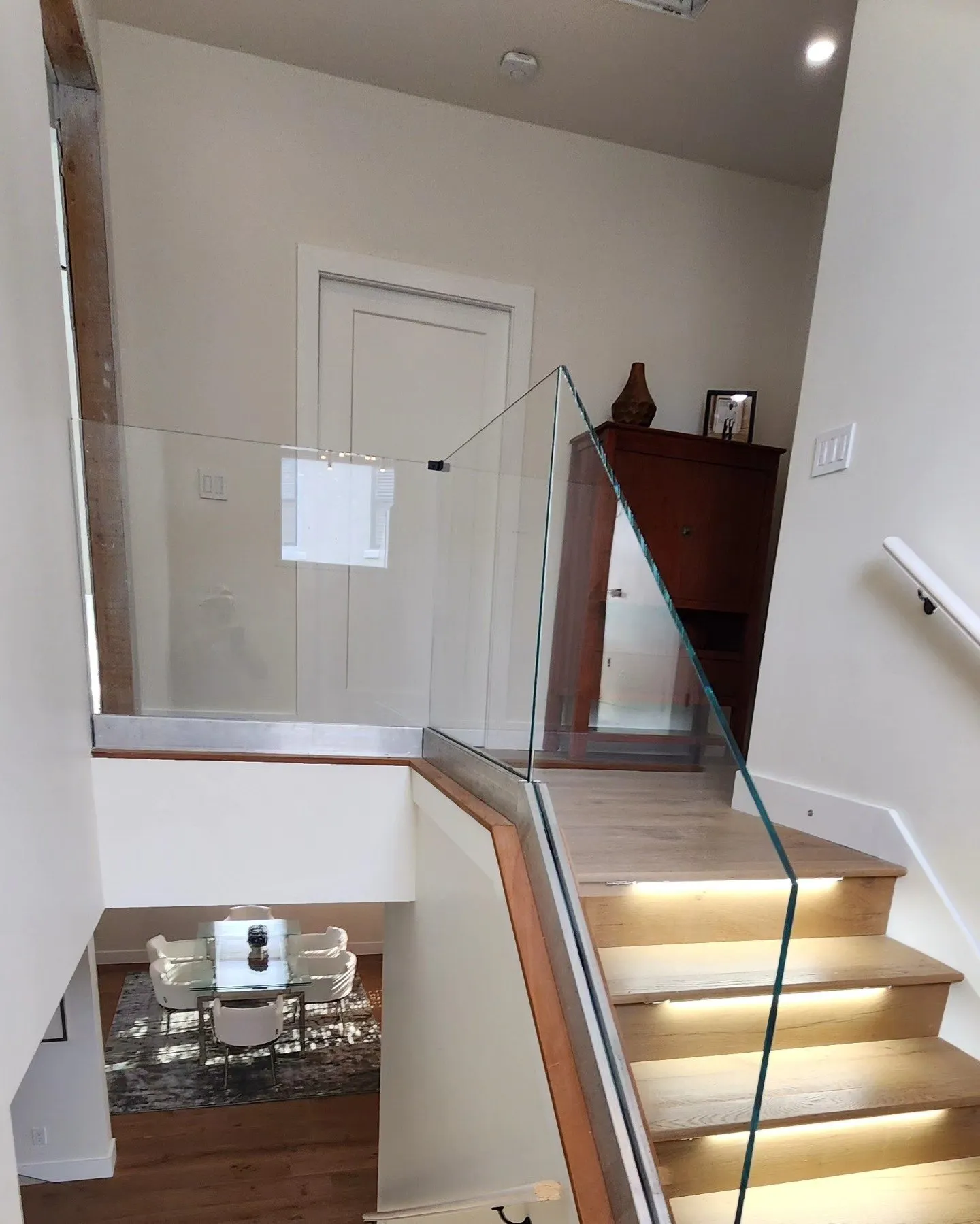 Interior Railing-Glass Replacement