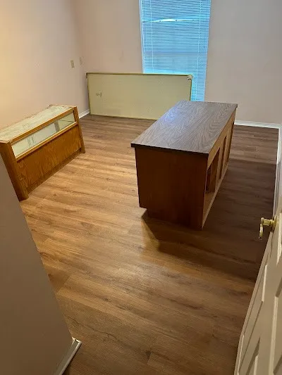 Gallery image 9