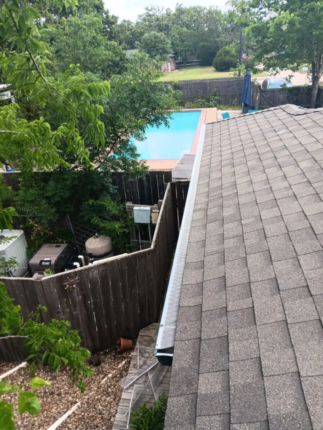 A & R Gutters Company